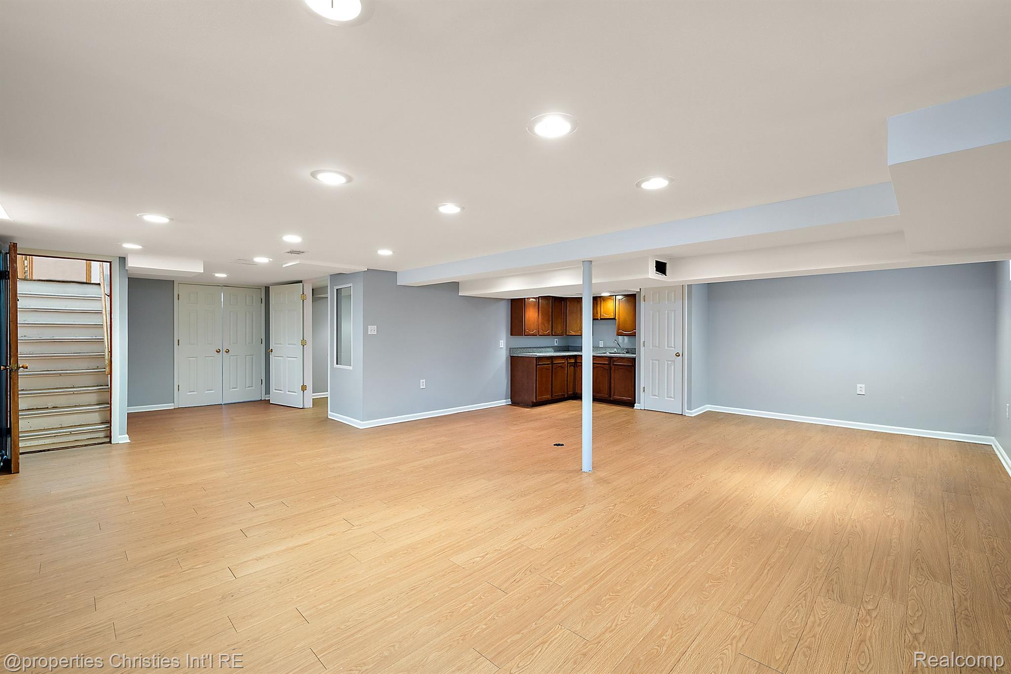 30500 Fairfax Street