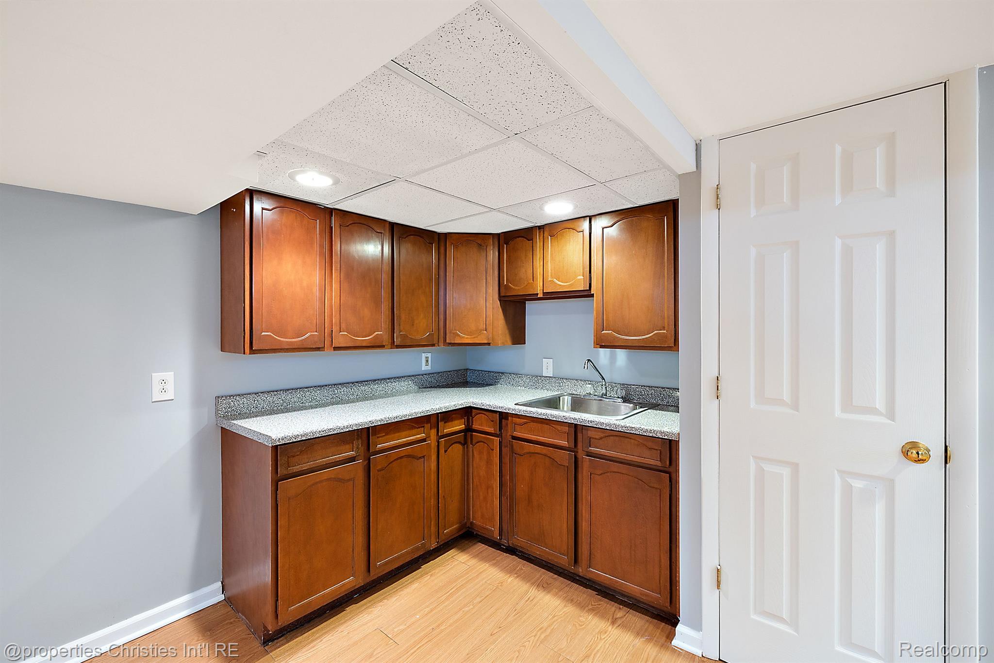 30500 Fairfax Street