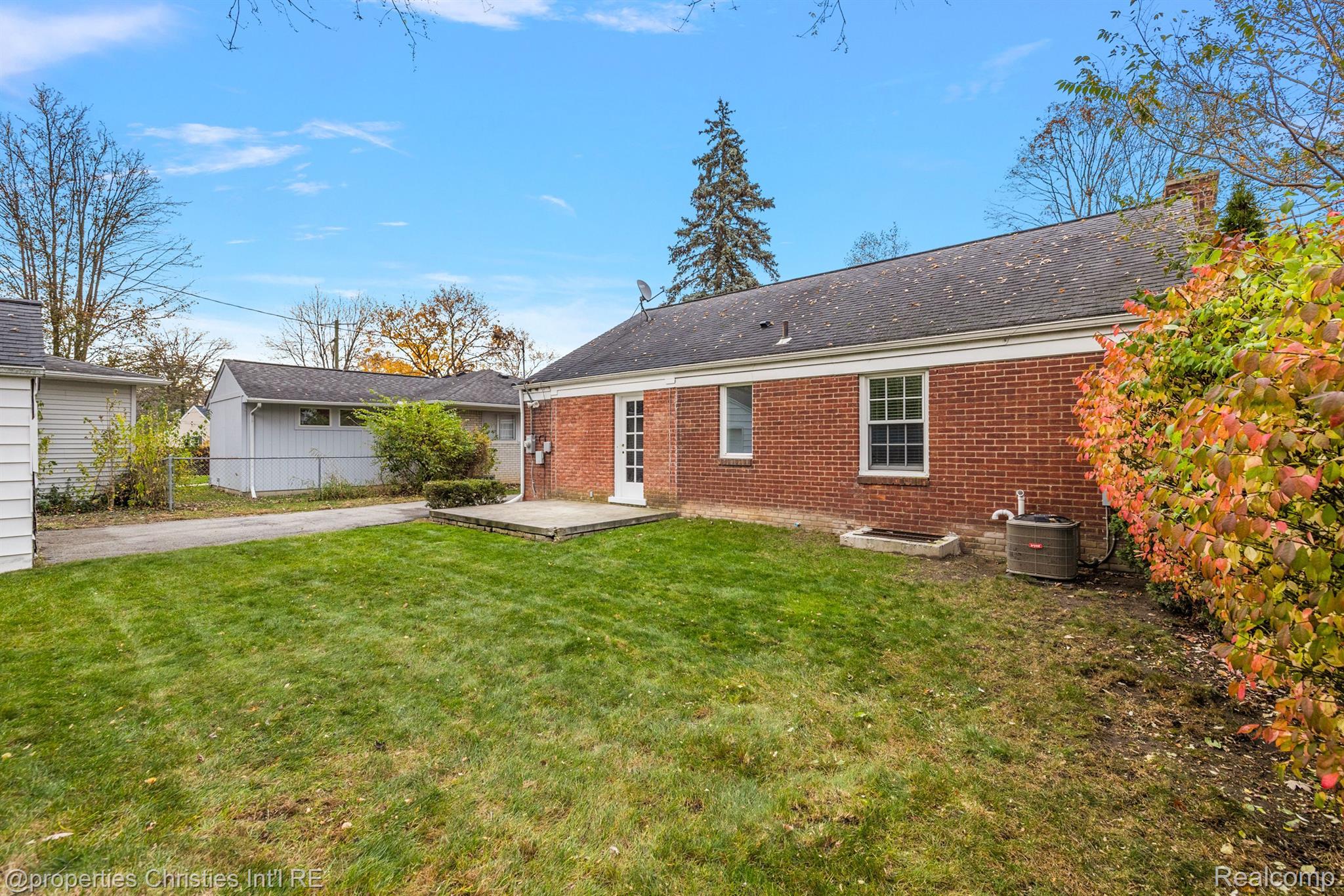 32347 Sheridan Drive