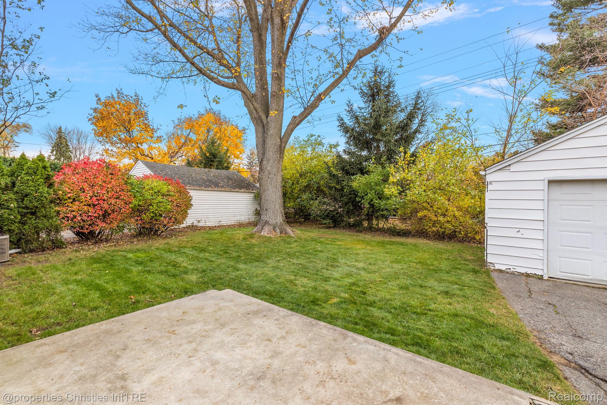 32347 Sheridan Drive