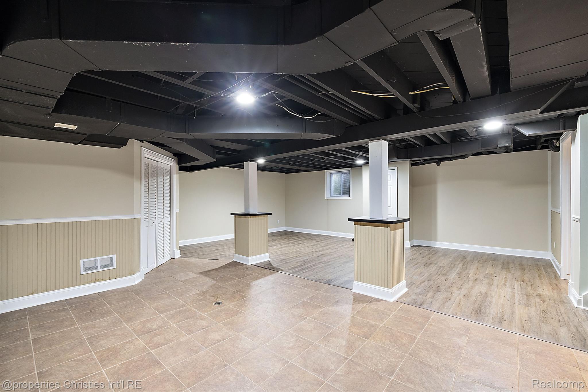 32347 Sheridan Drive