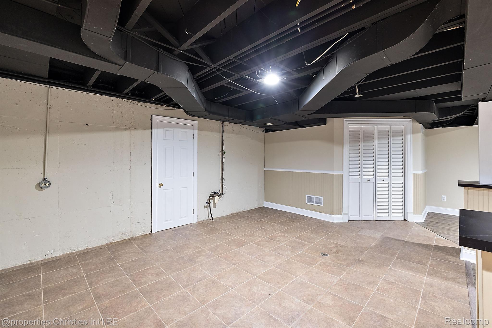 32347 Sheridan Drive