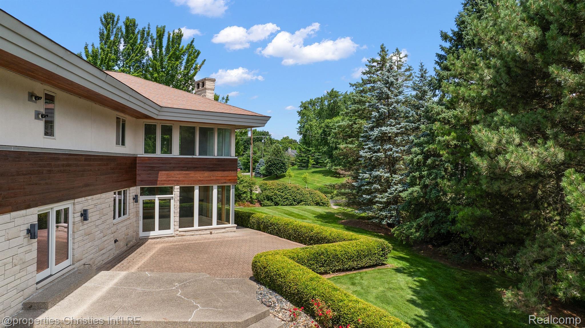 155 Endicott Road