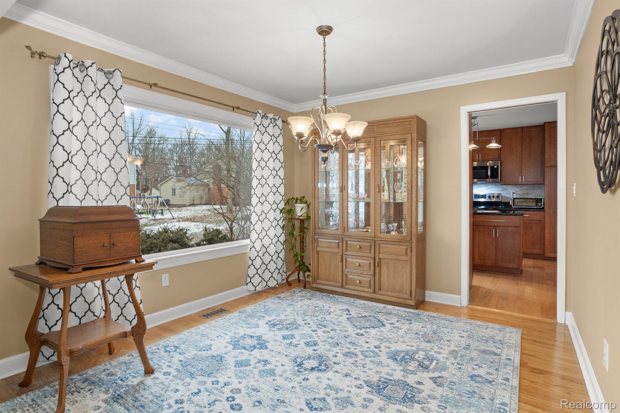5551 NORTHCOTE