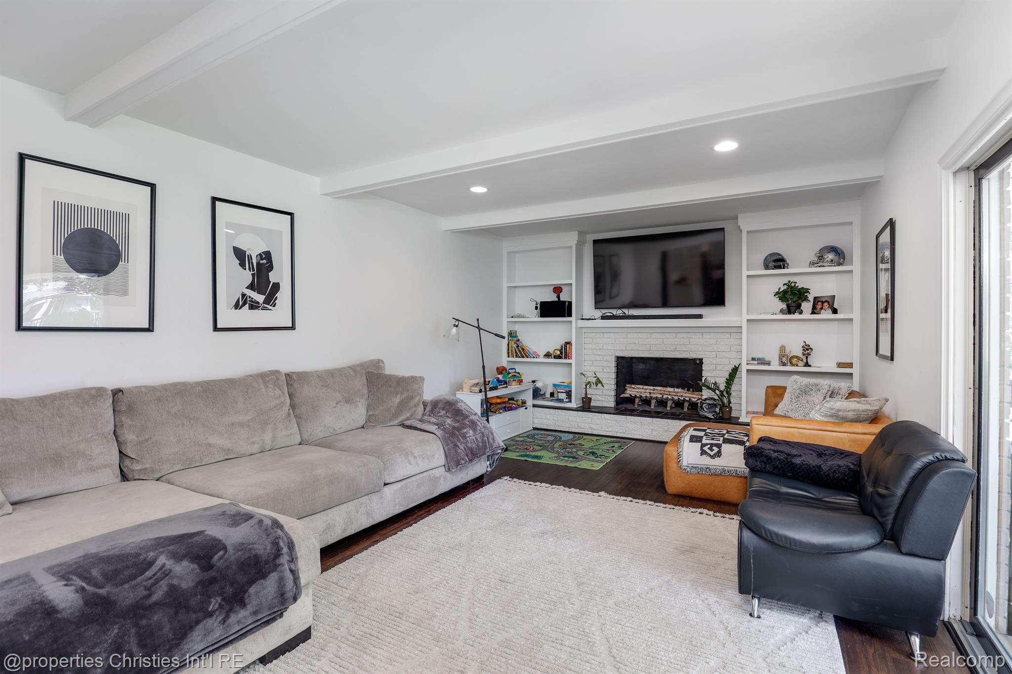 13311 Drury Lane