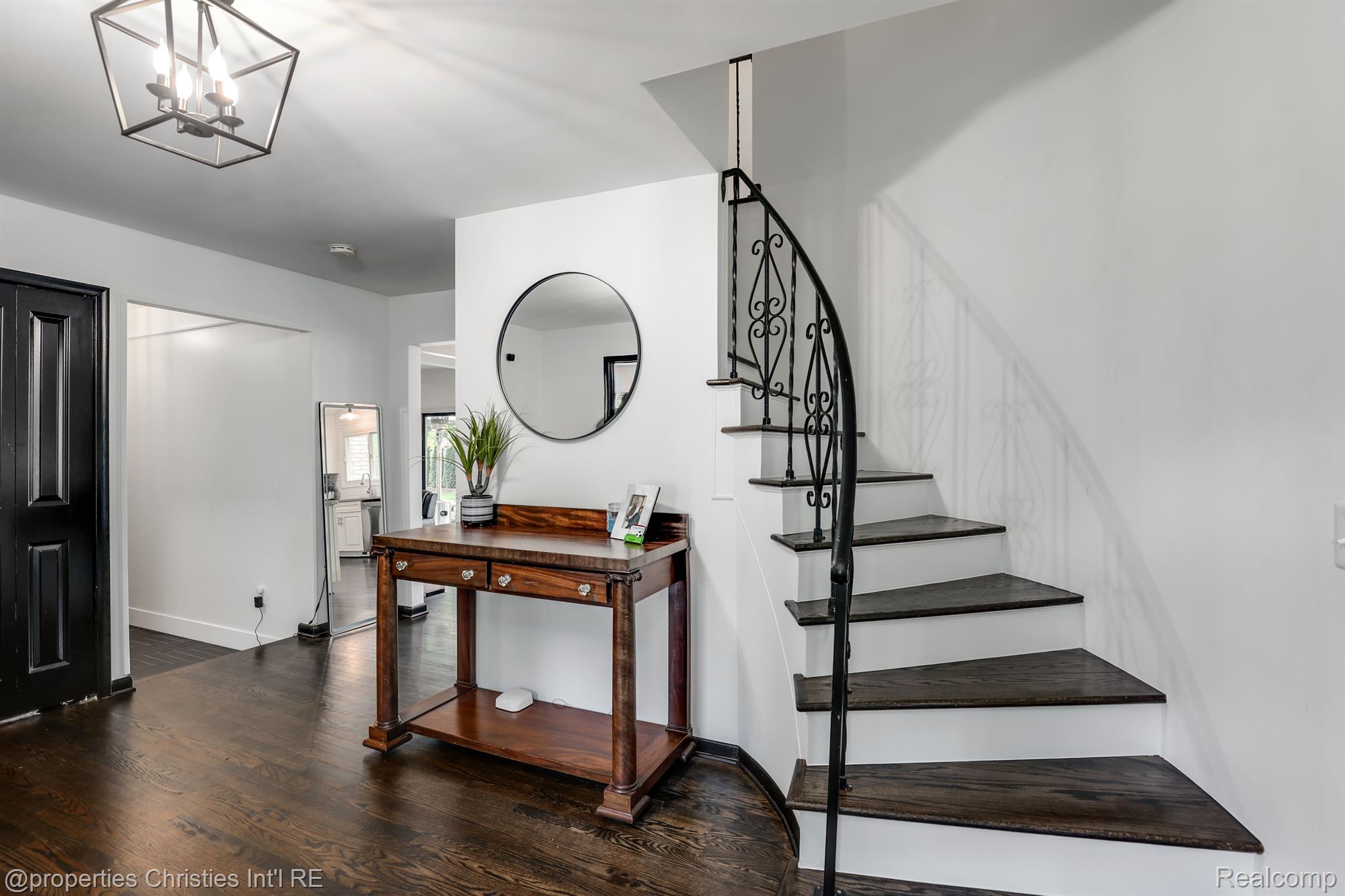 13311 Drury Lane