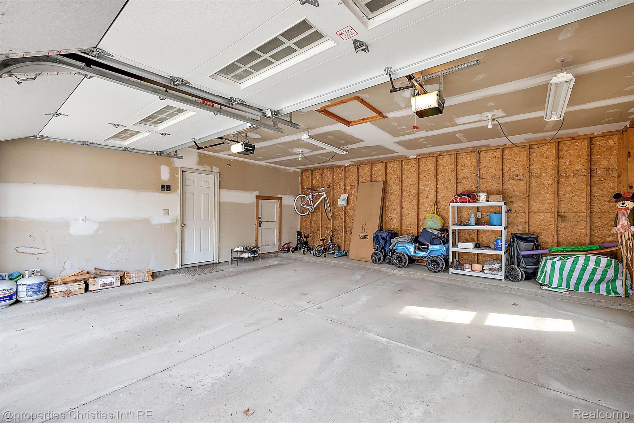 27160 W 14 Mile Road