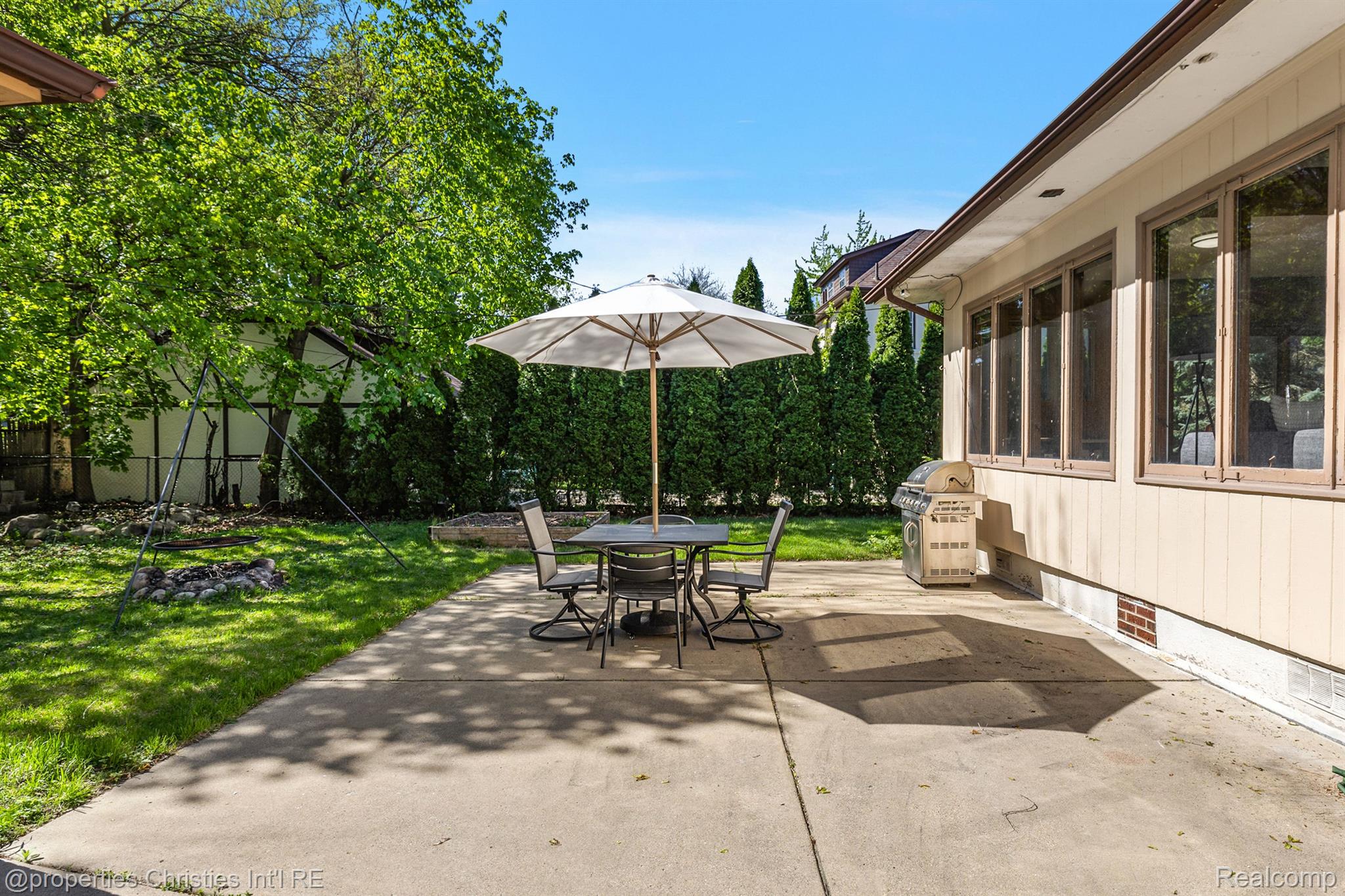 19344 Strathcona Drive