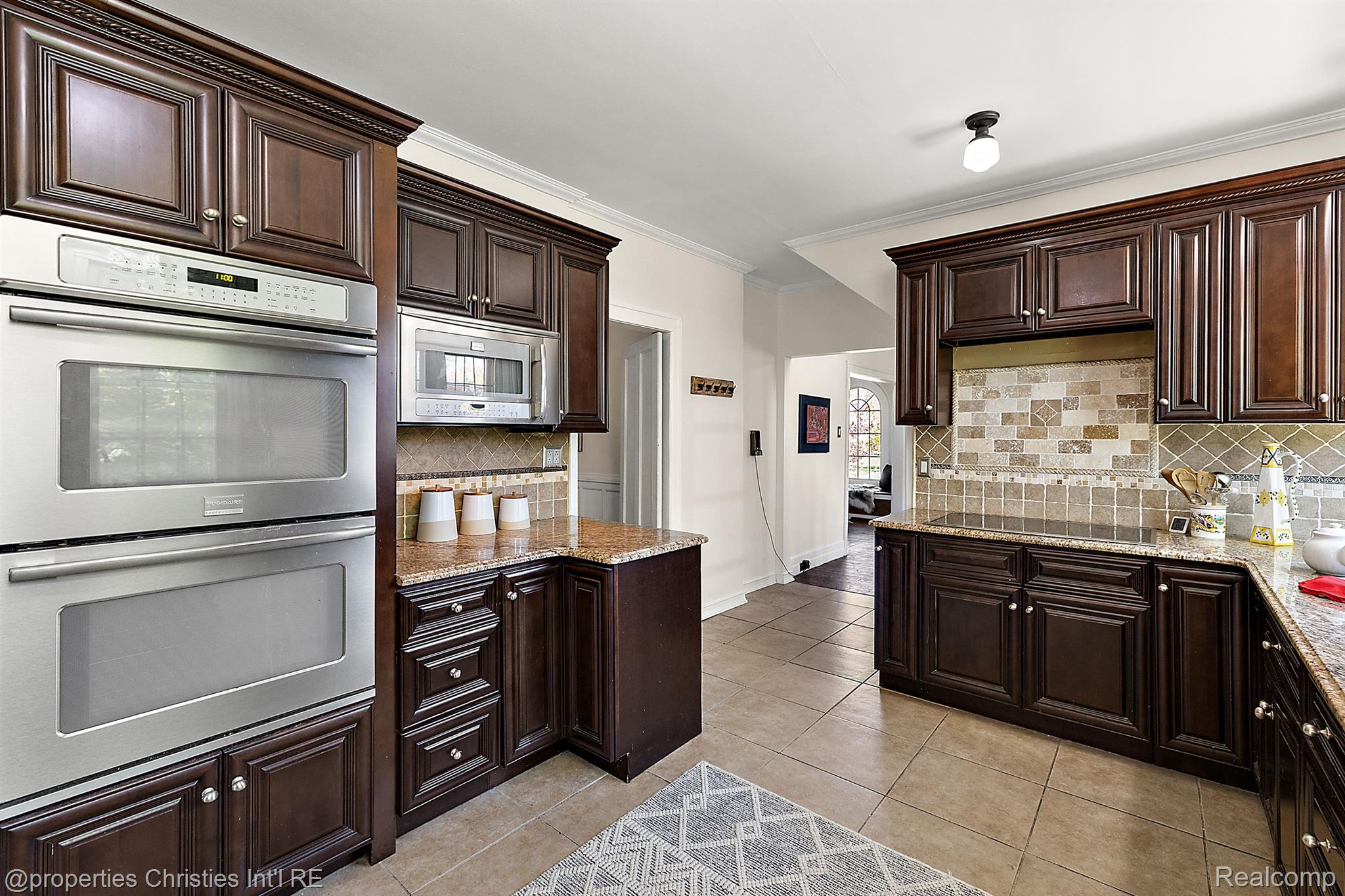 19344 Strathcona Drive