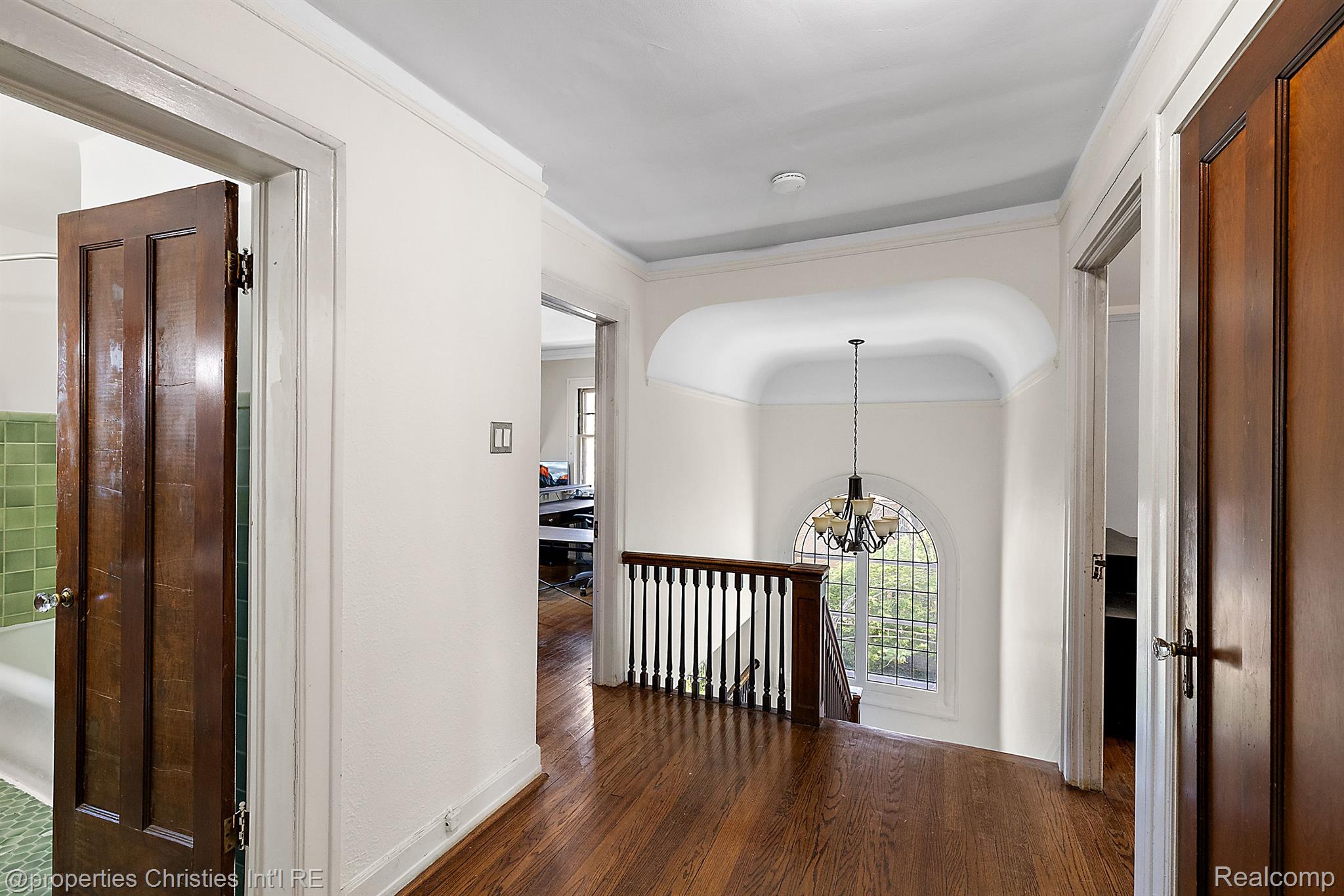 19344 Strathcona Drive