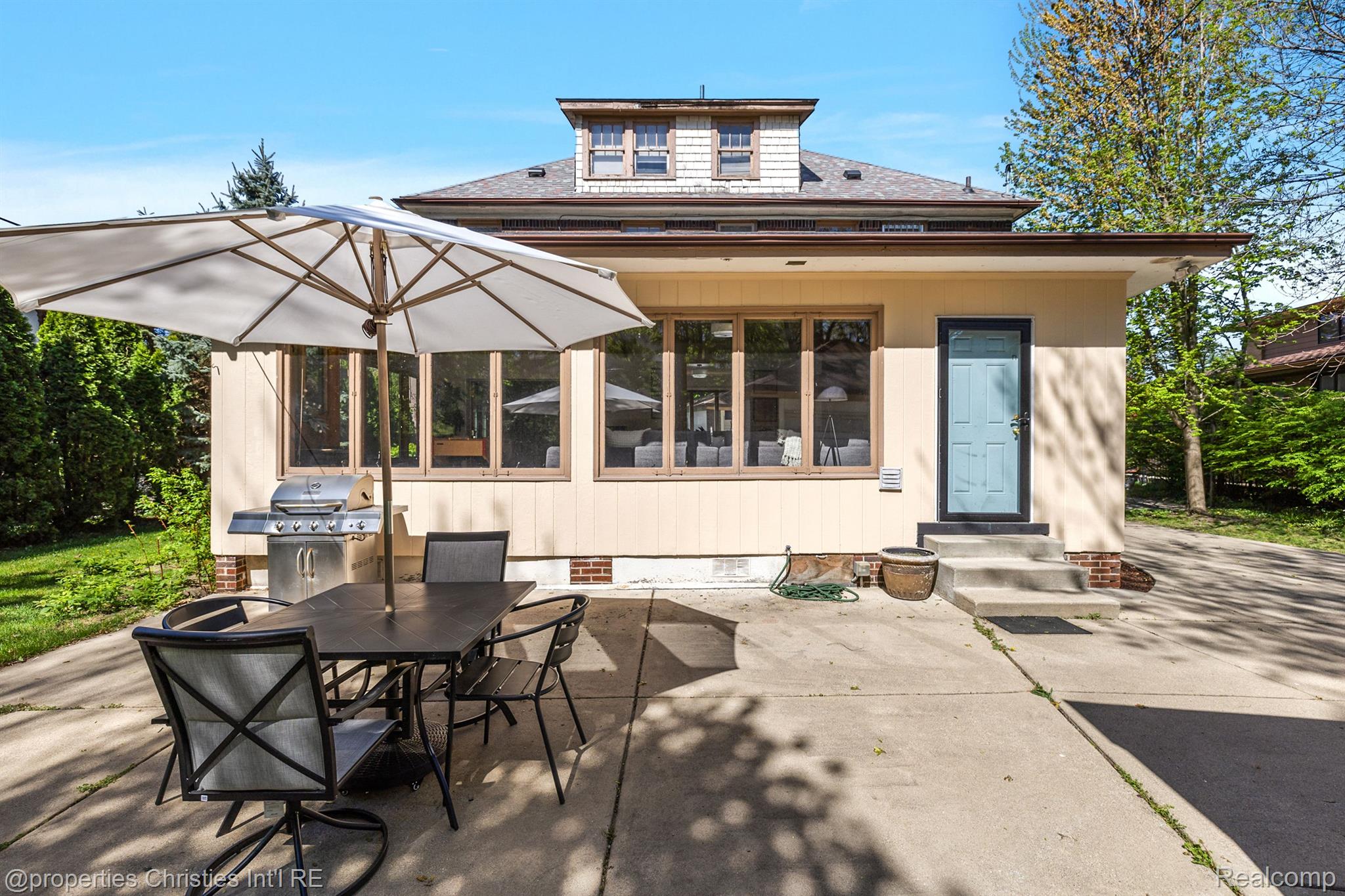 19344 Strathcona Drive