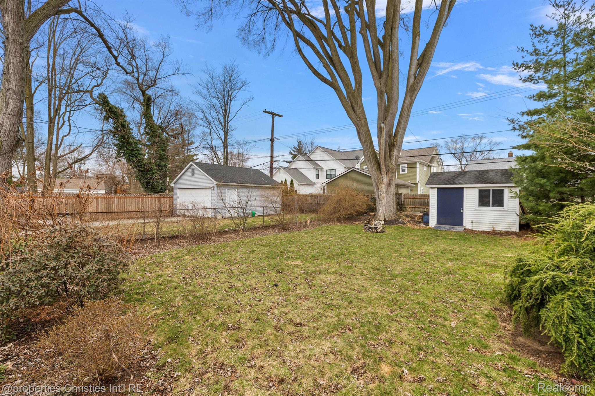 702 S Vermont Avenue