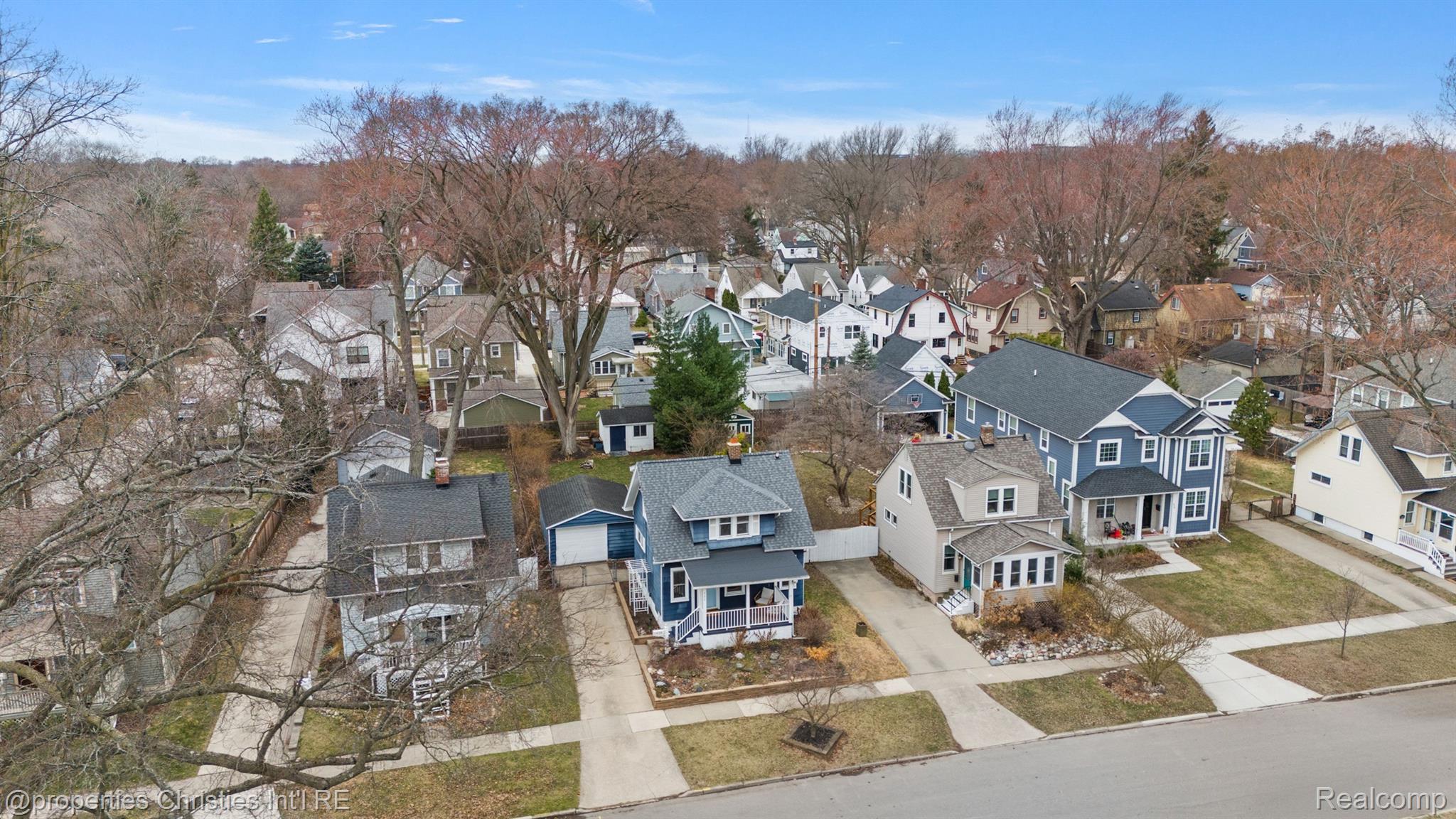 702 S Vermont Avenue