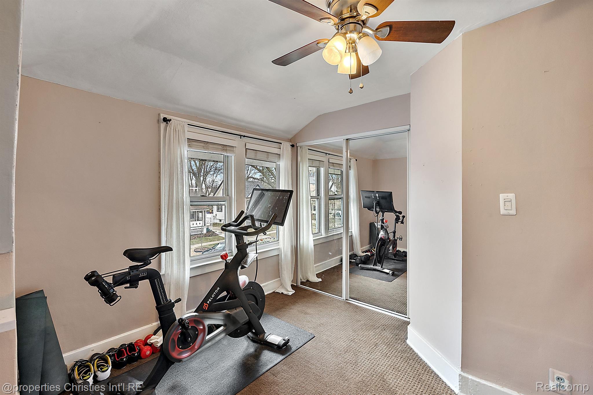 702 S Vermont Avenue