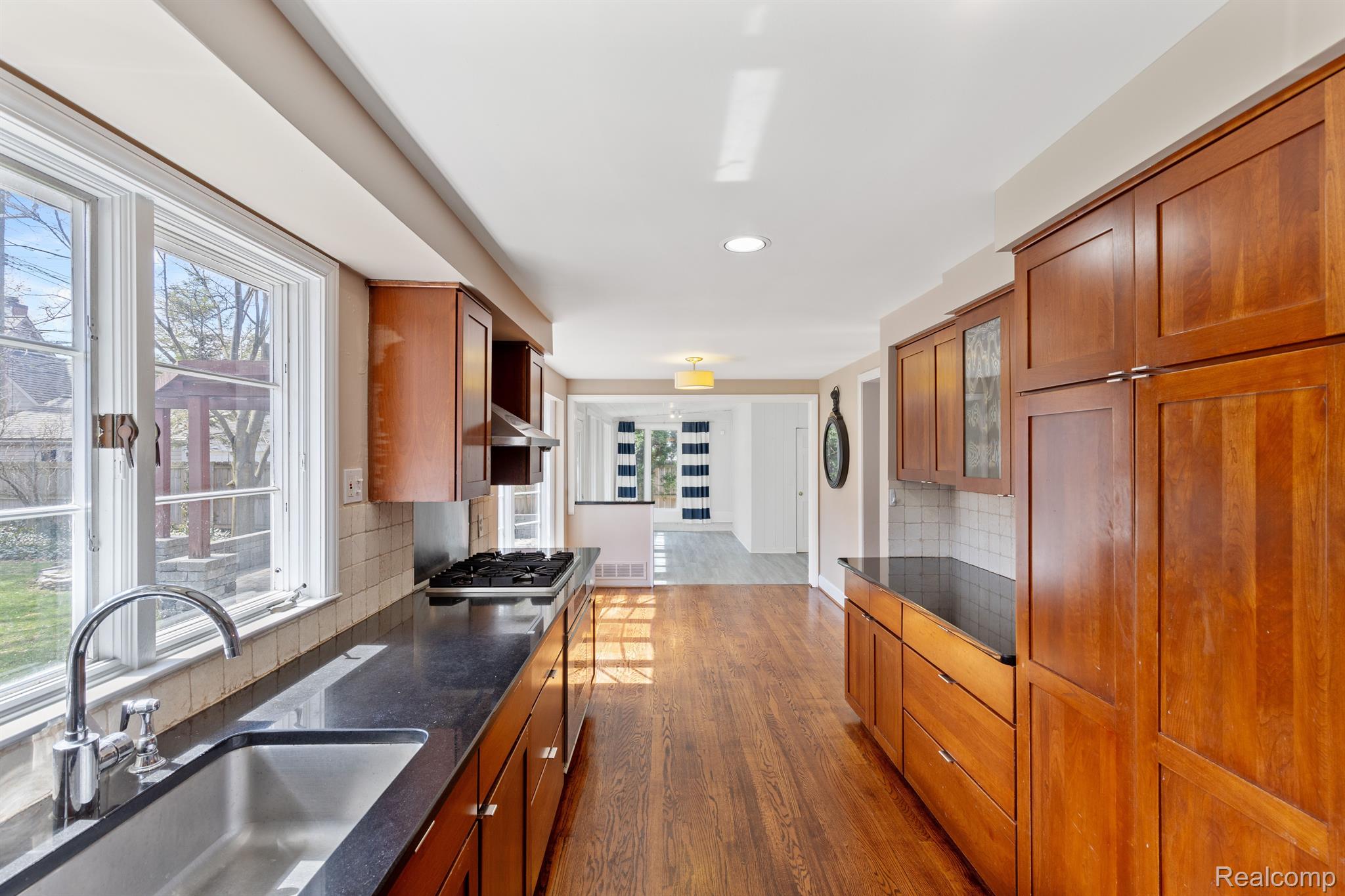 1721 Winthrop Lane
