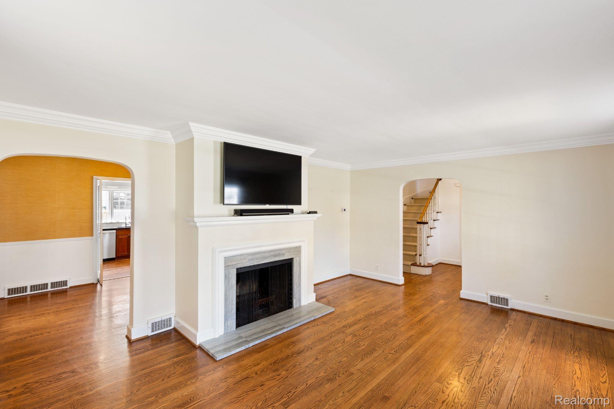 1721 Winthrop Lane