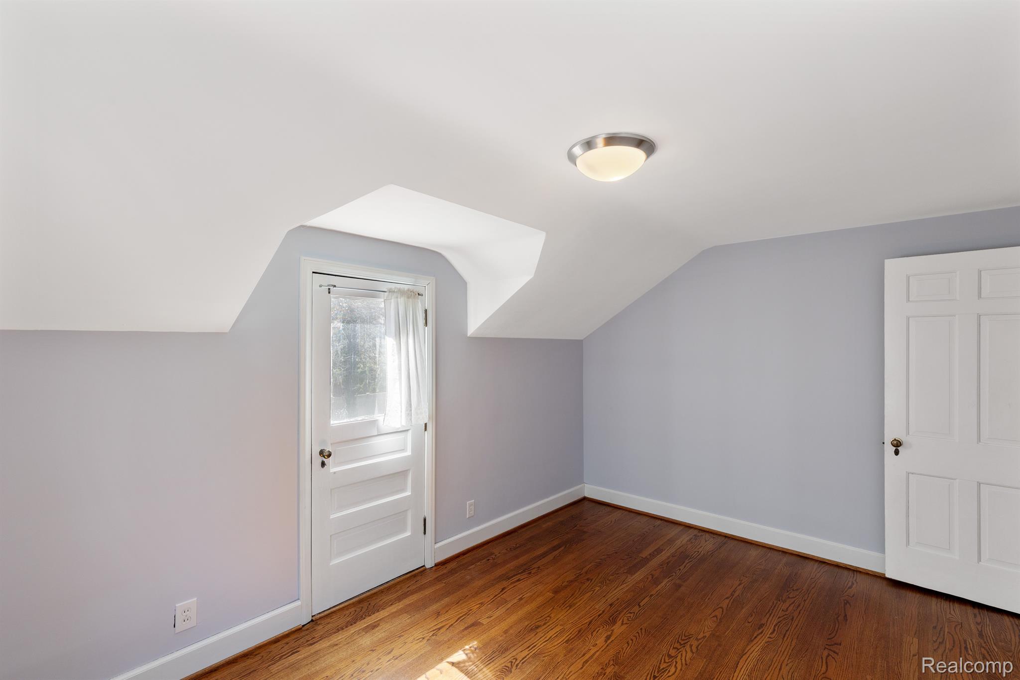 1721 Winthrop Lane