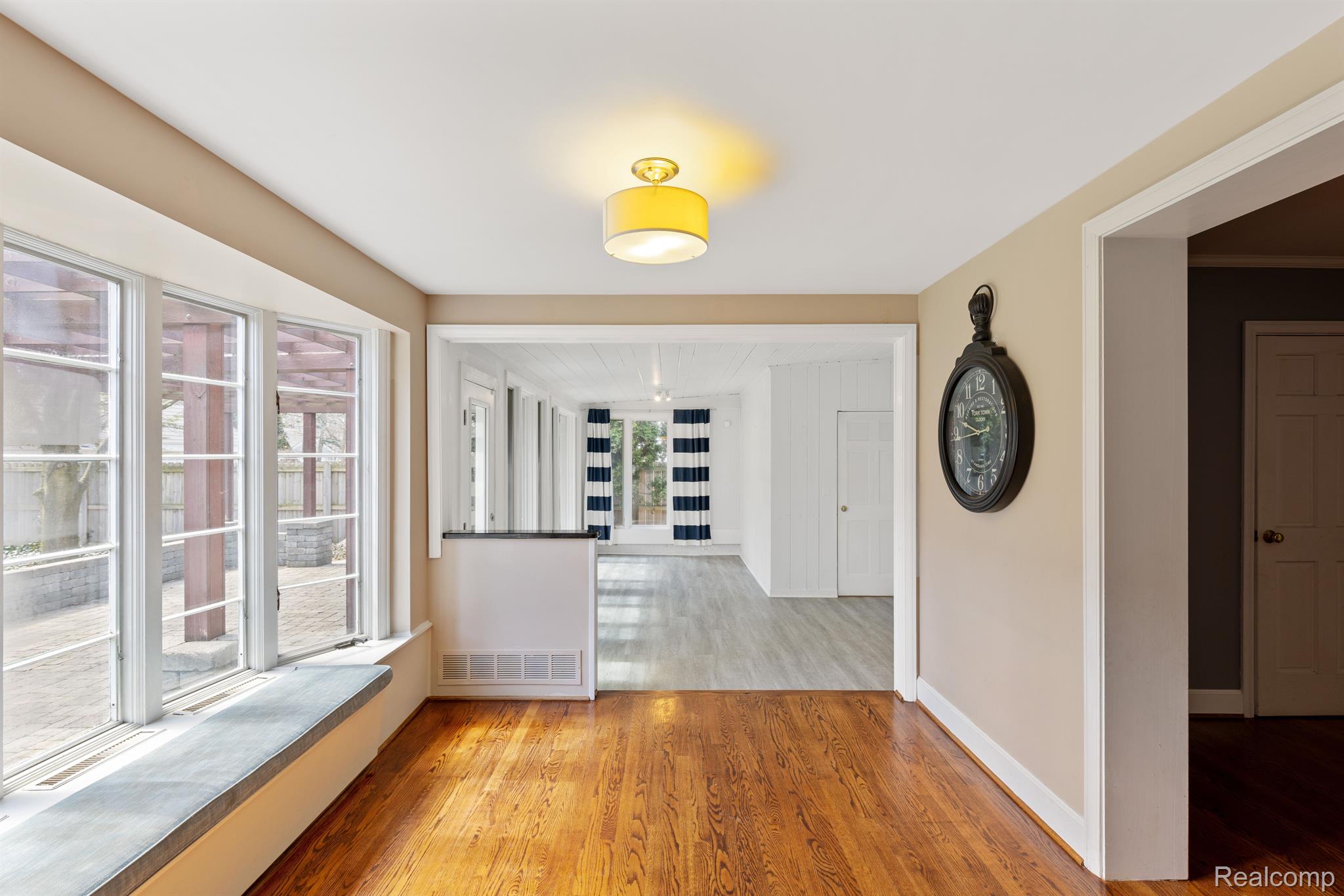 1721 Winthrop Lane
