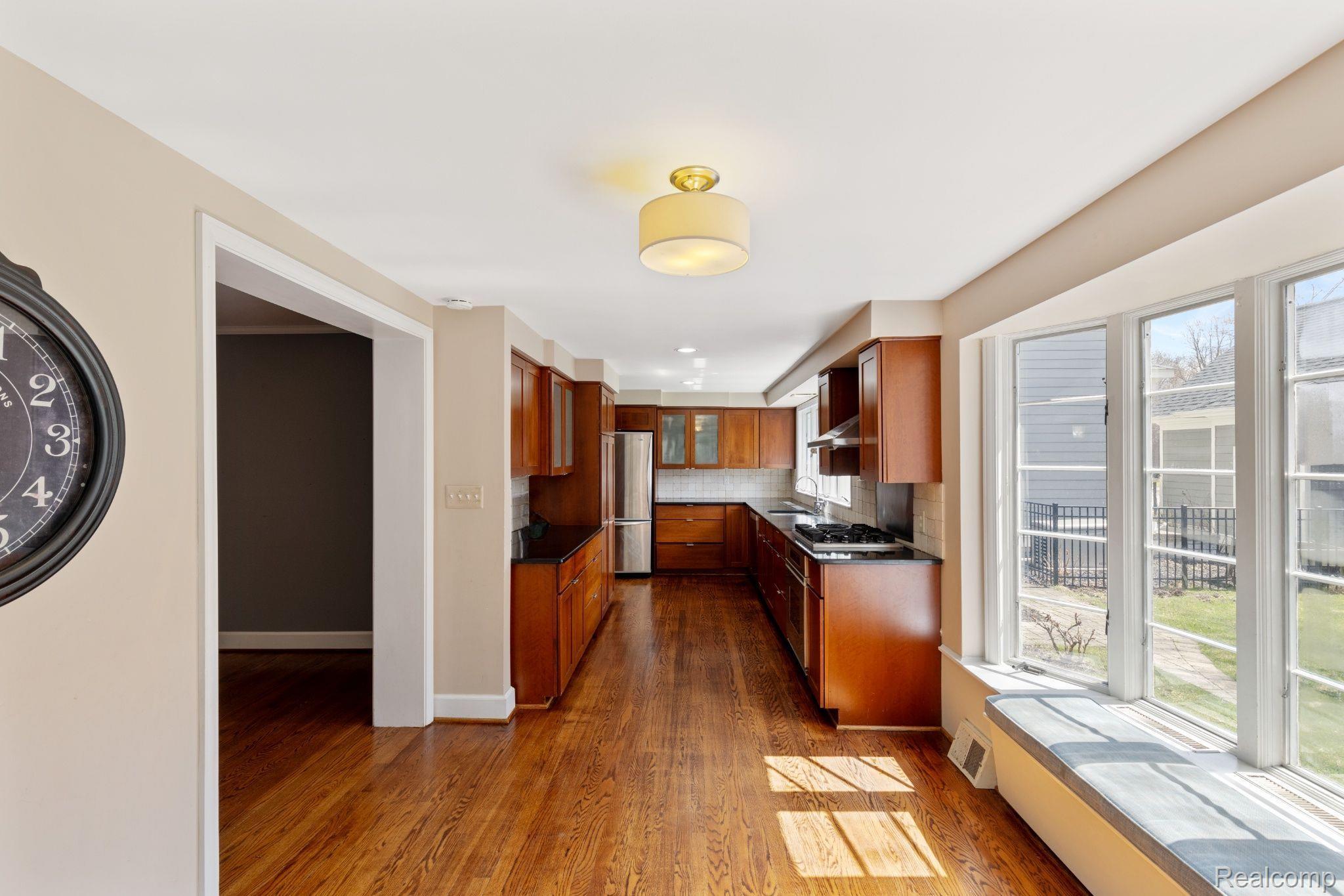 1721 Winthrop Lane