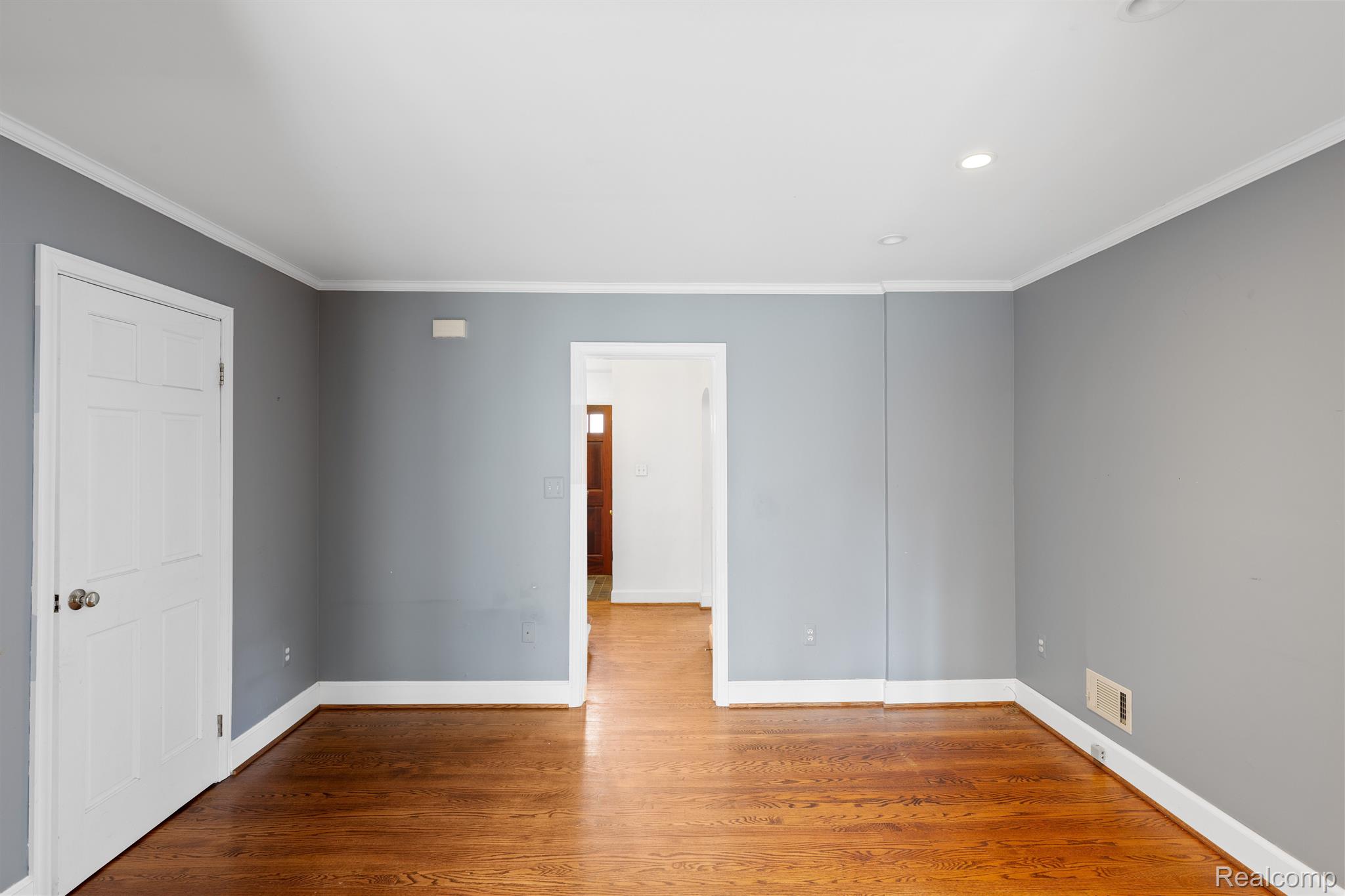 1721 Winthrop Lane