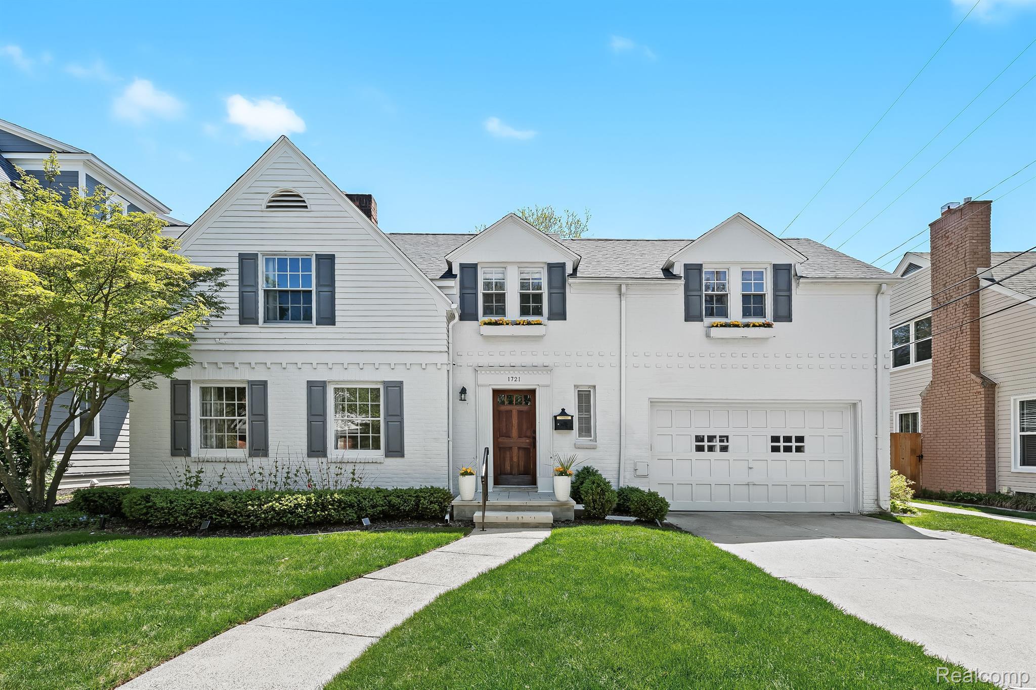 1721 Winthrop Lane