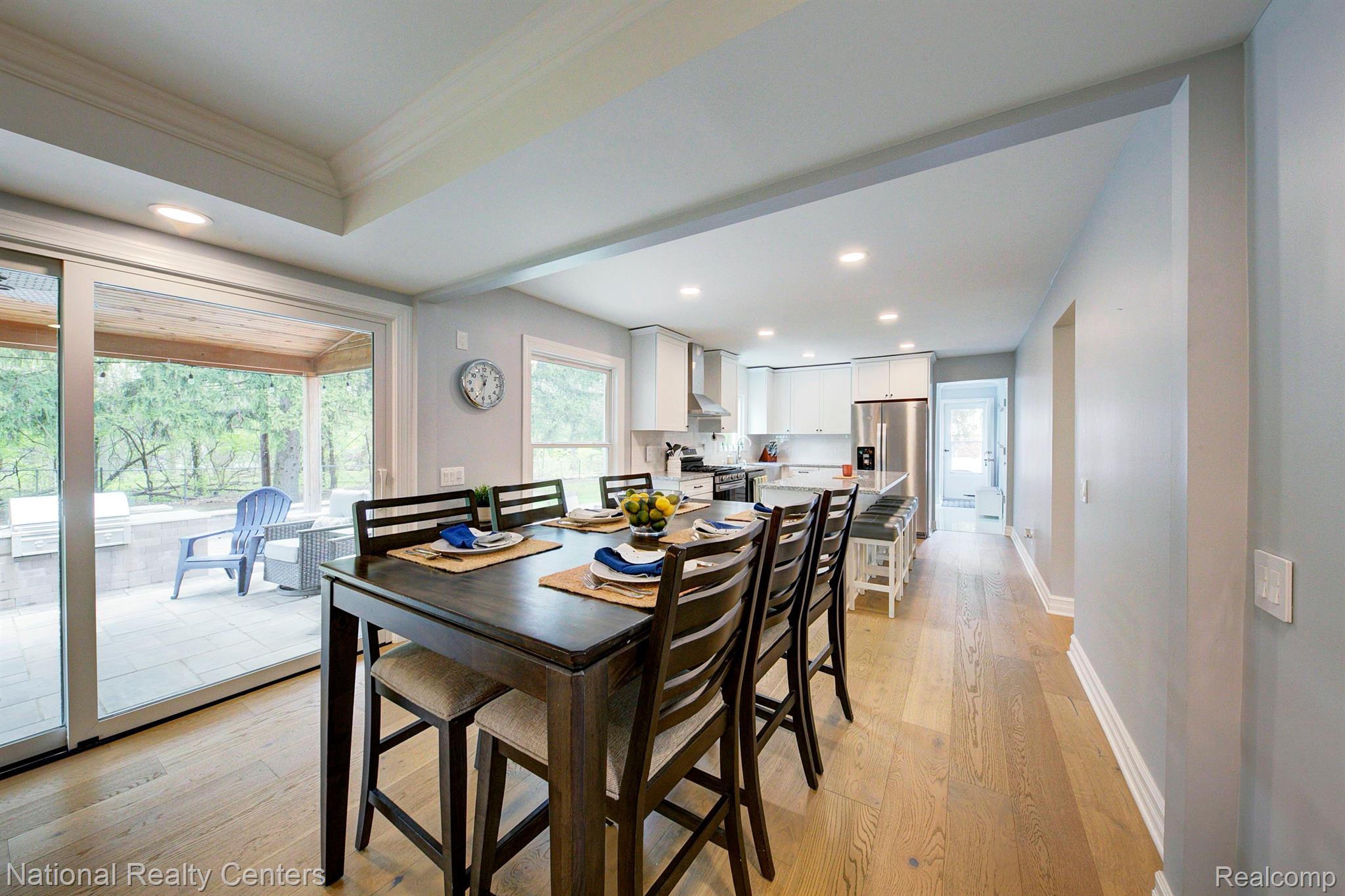 3203 E BRADFORD Drive