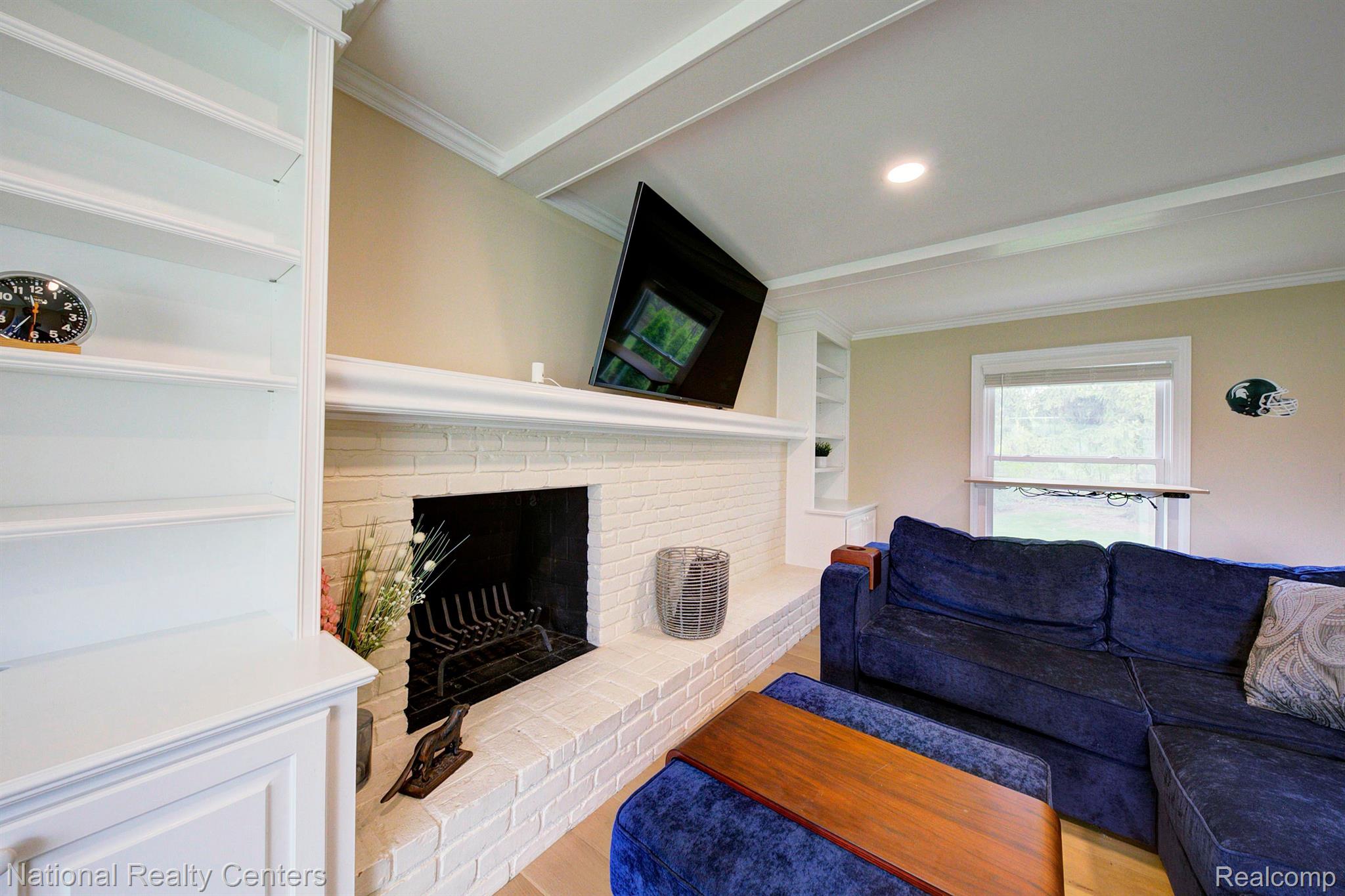 3203 E BRADFORD Drive