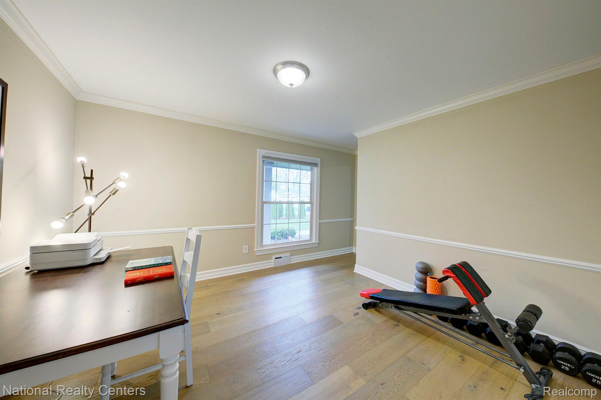 3203 E BRADFORD Drive