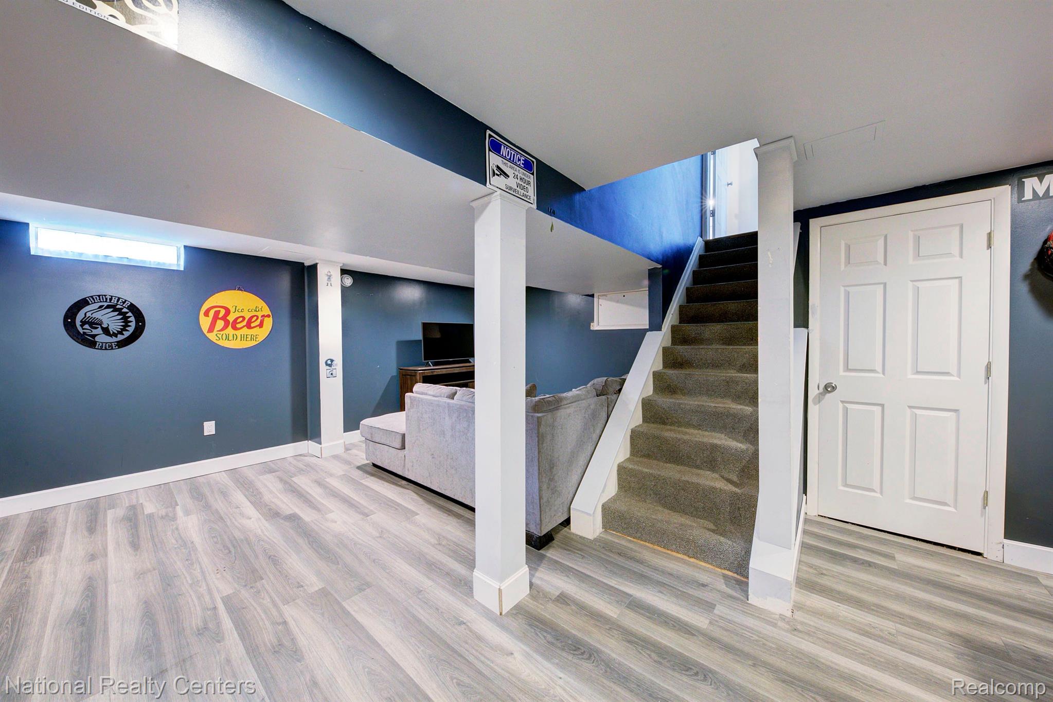 3203 E BRADFORD Drive