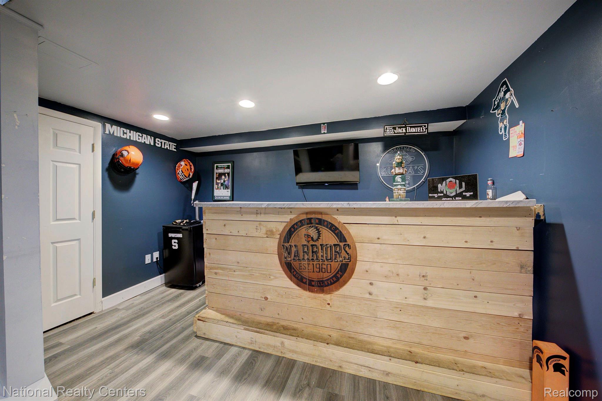 3203 E BRADFORD Drive