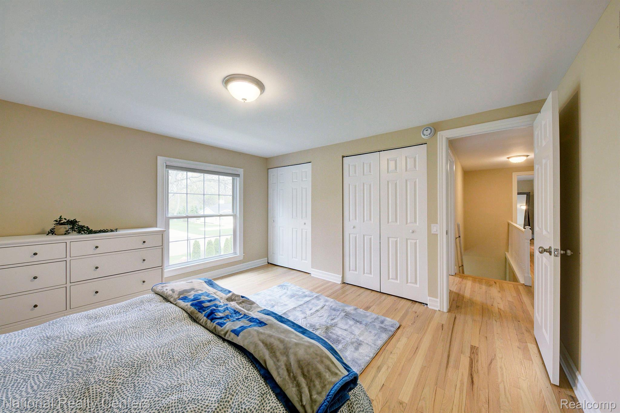 3203 E BRADFORD Drive