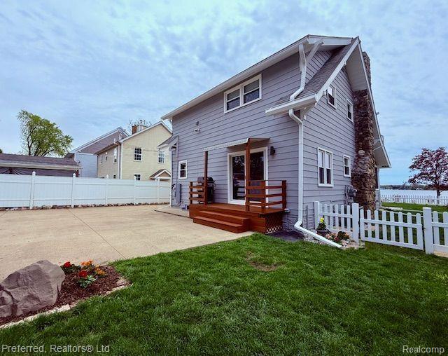 11952 N MAIN Street