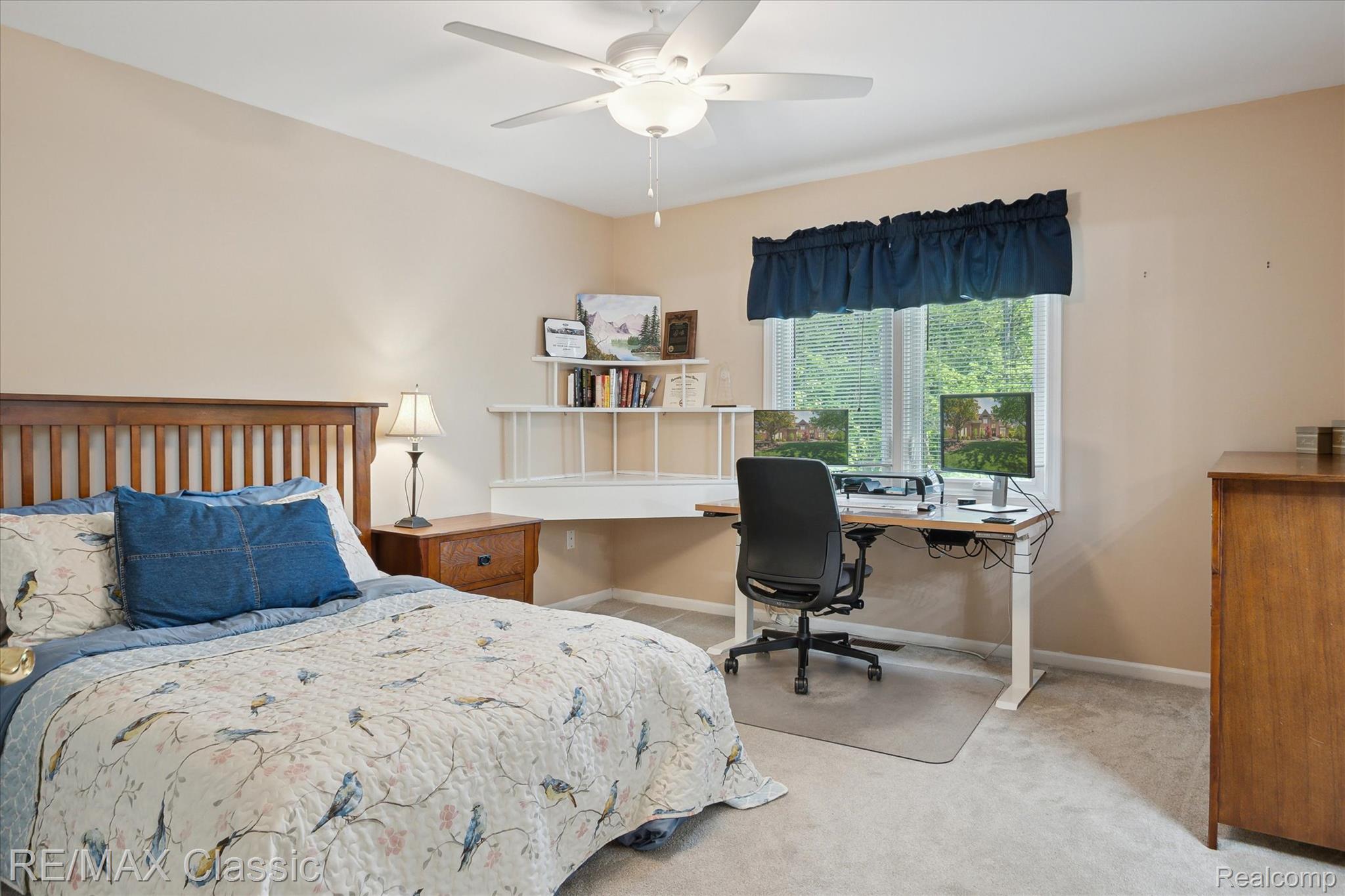21982 York Mills Circle