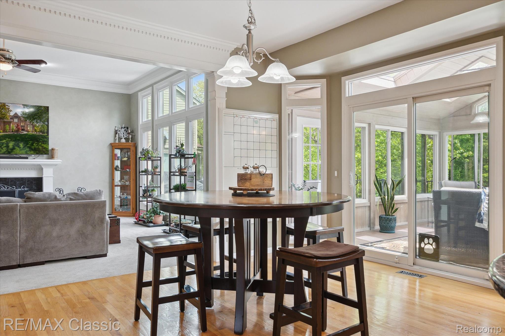 21982 York Mills Circle