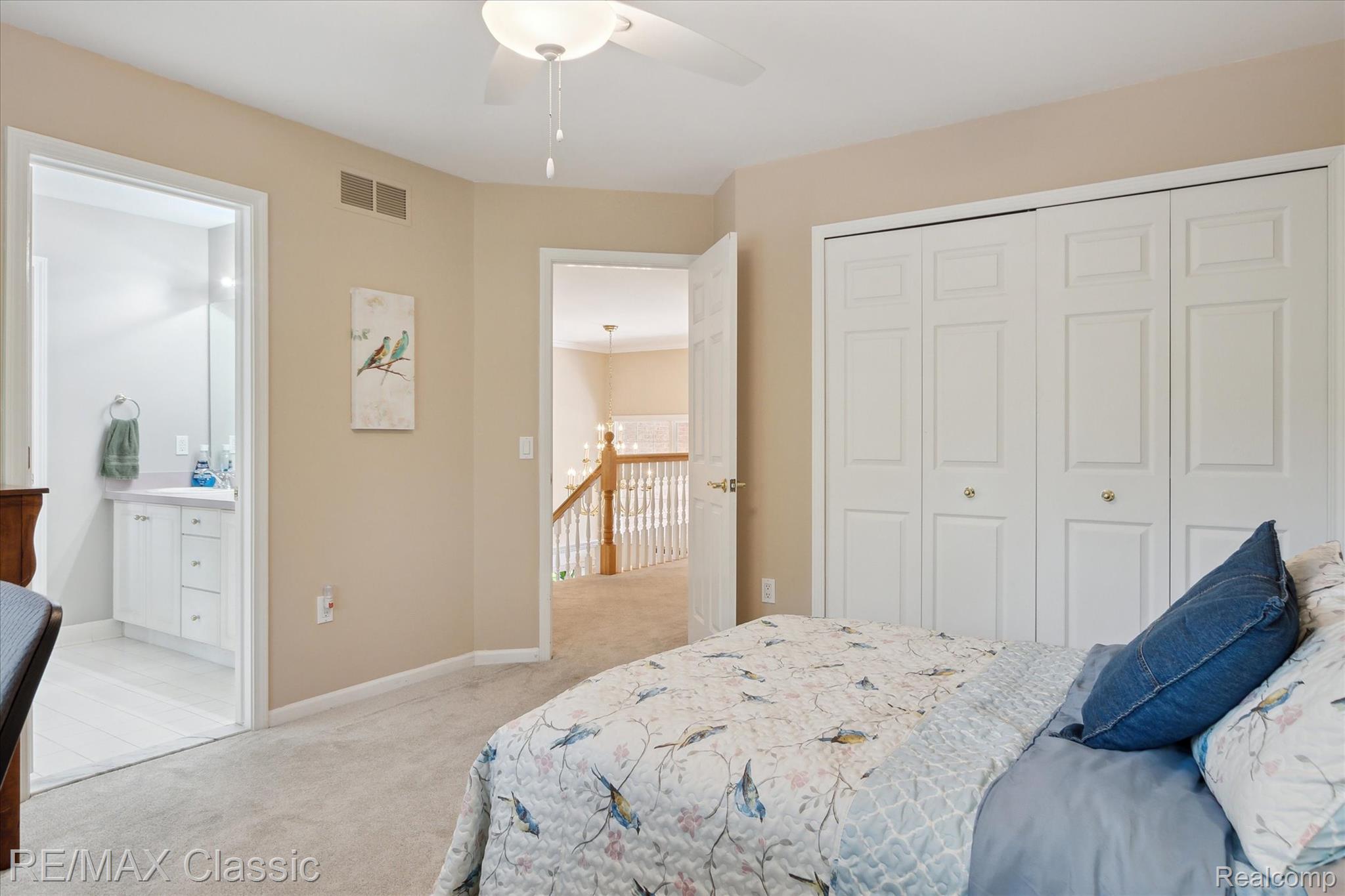 21982 York Mills Circle