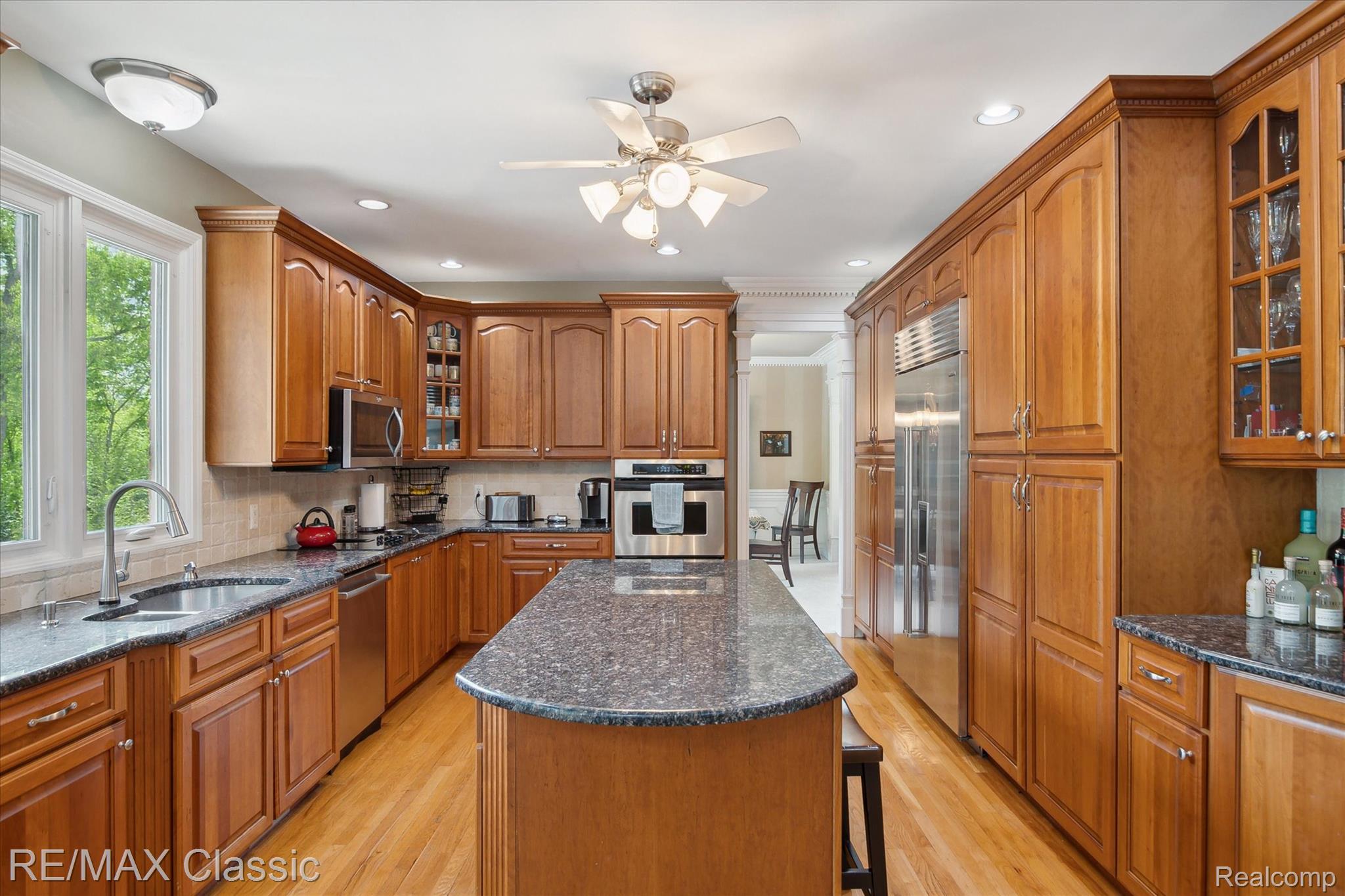 21982 York Mills Circle