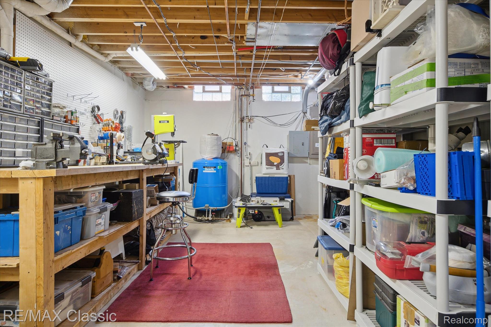 21982 York Mills Circle