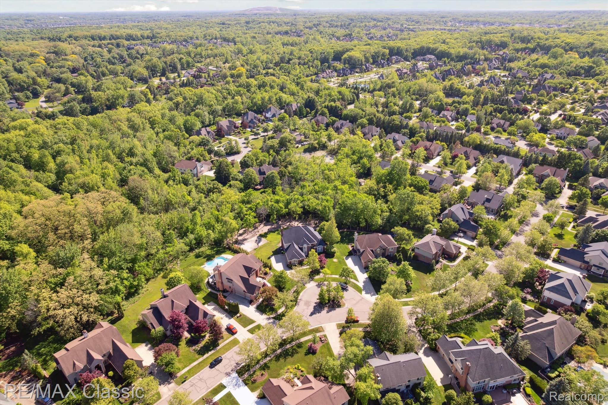 21982 York Mills Circle