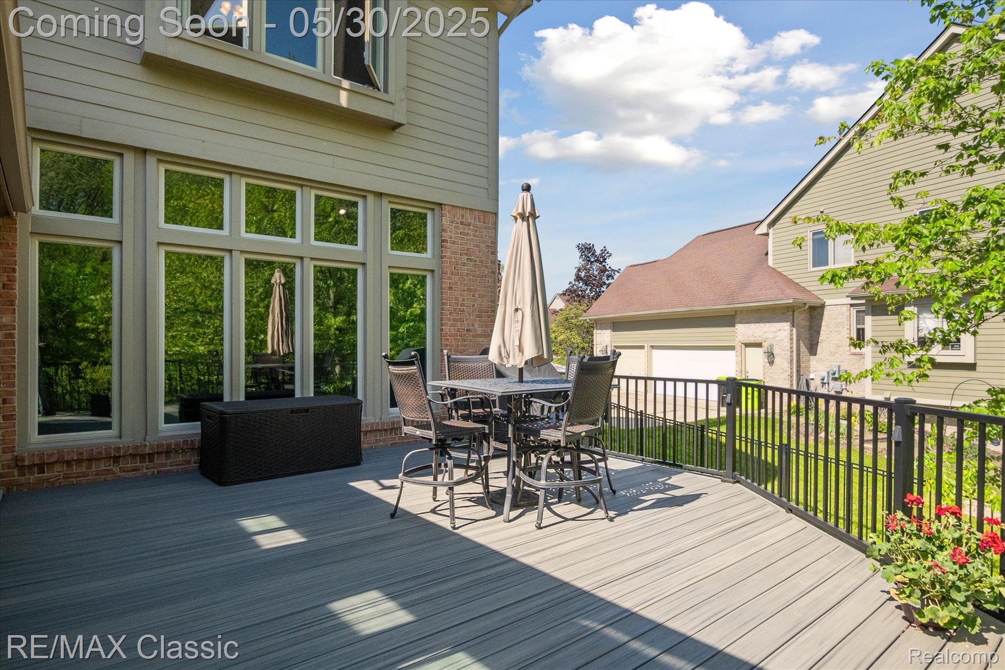 21982 York Mills Circle