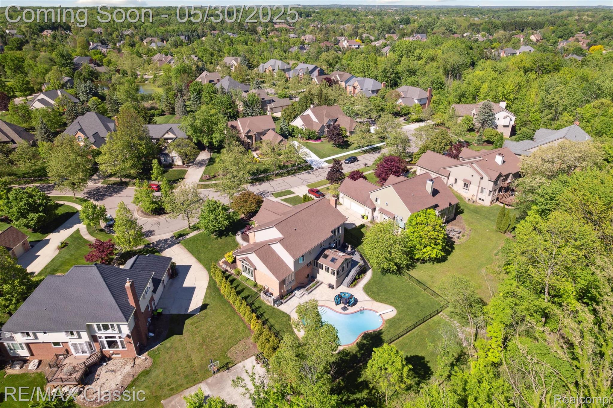 21982 York Mills Circle