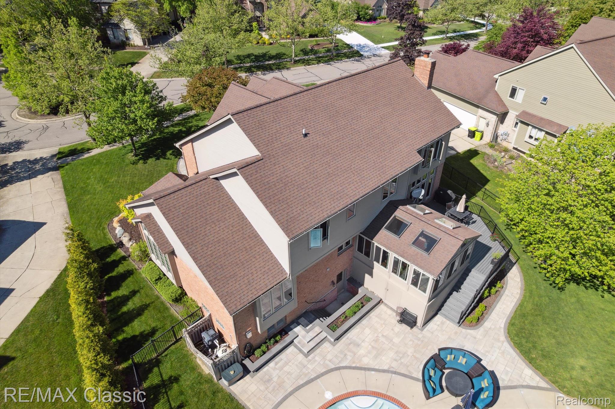 21982 York Mills Circle