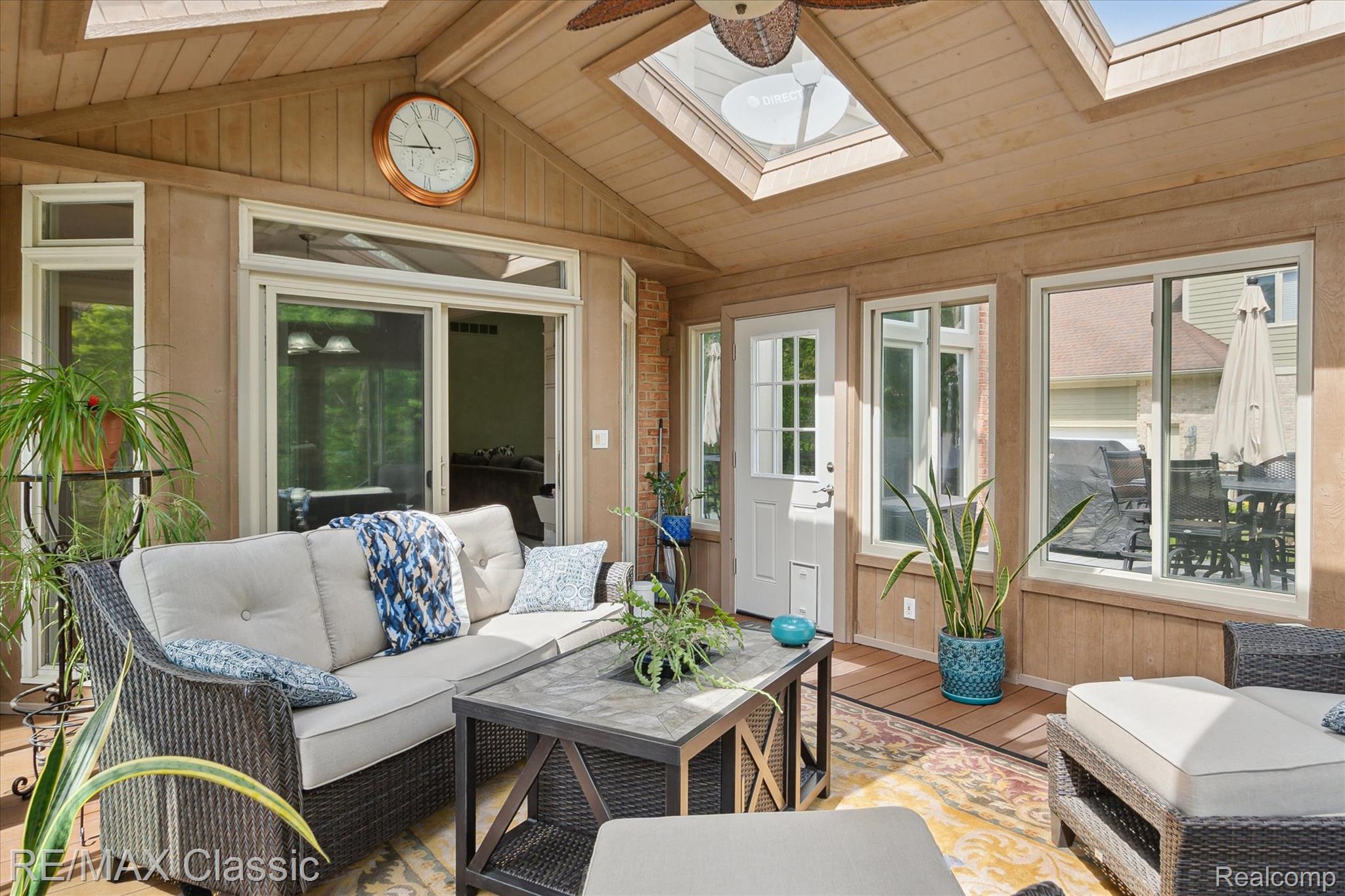 21982 York Mills Circle