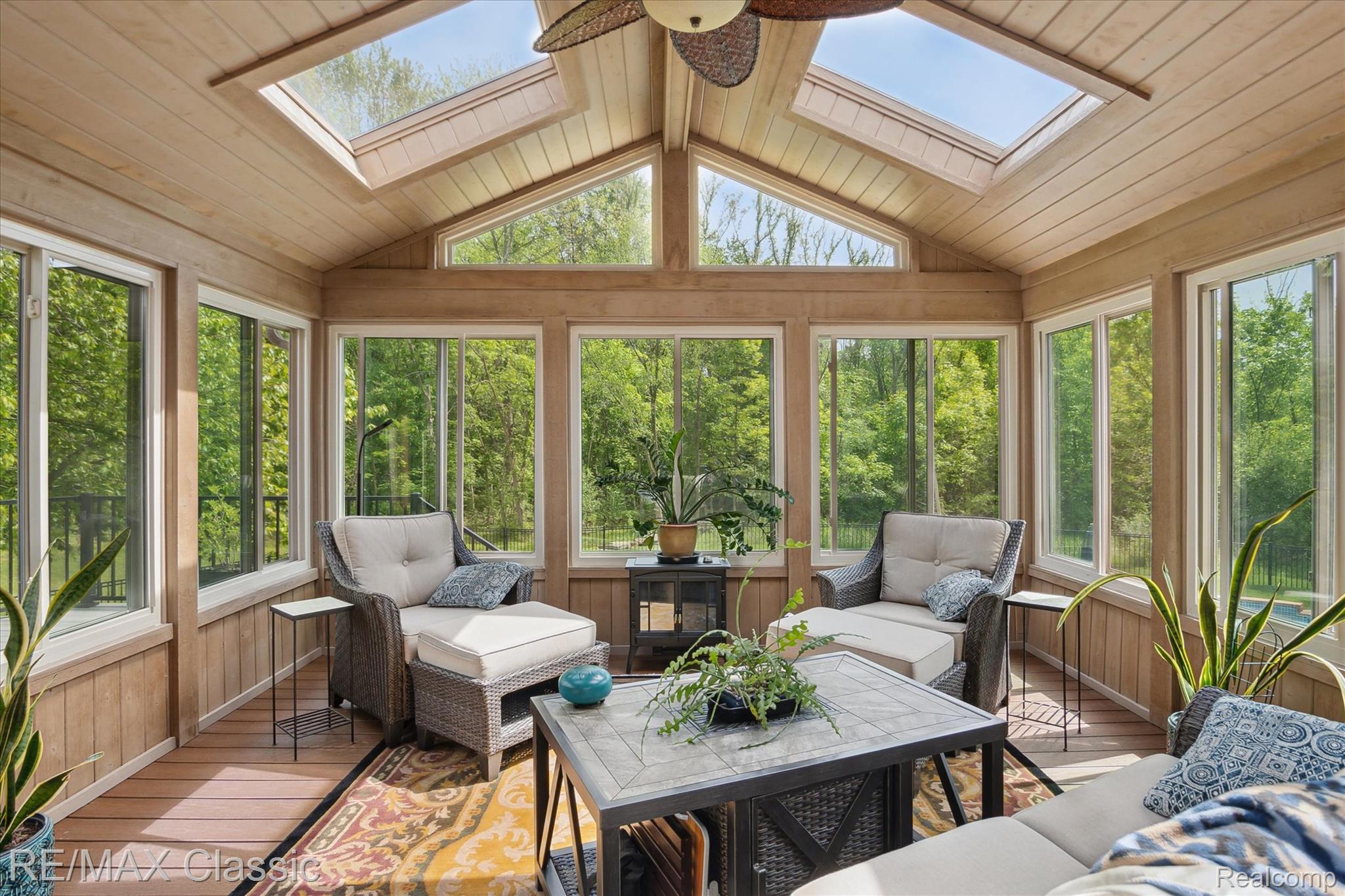 21982 York Mills Circle