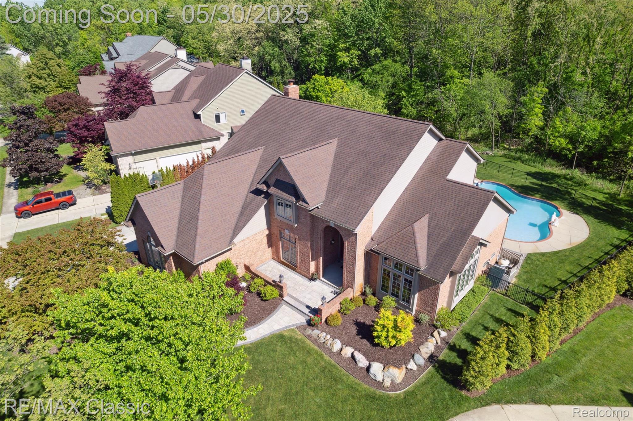 21982 York Mills Circle