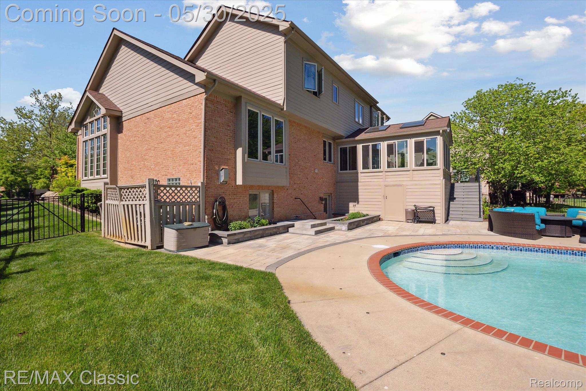21982 York Mills Circle