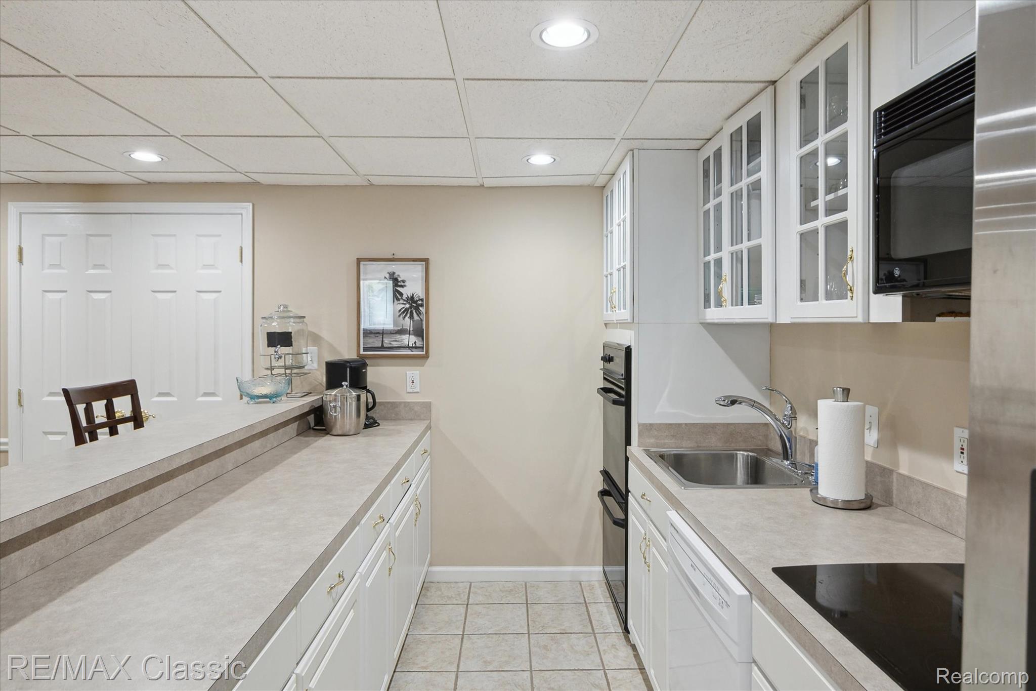 21982 York Mills Circle