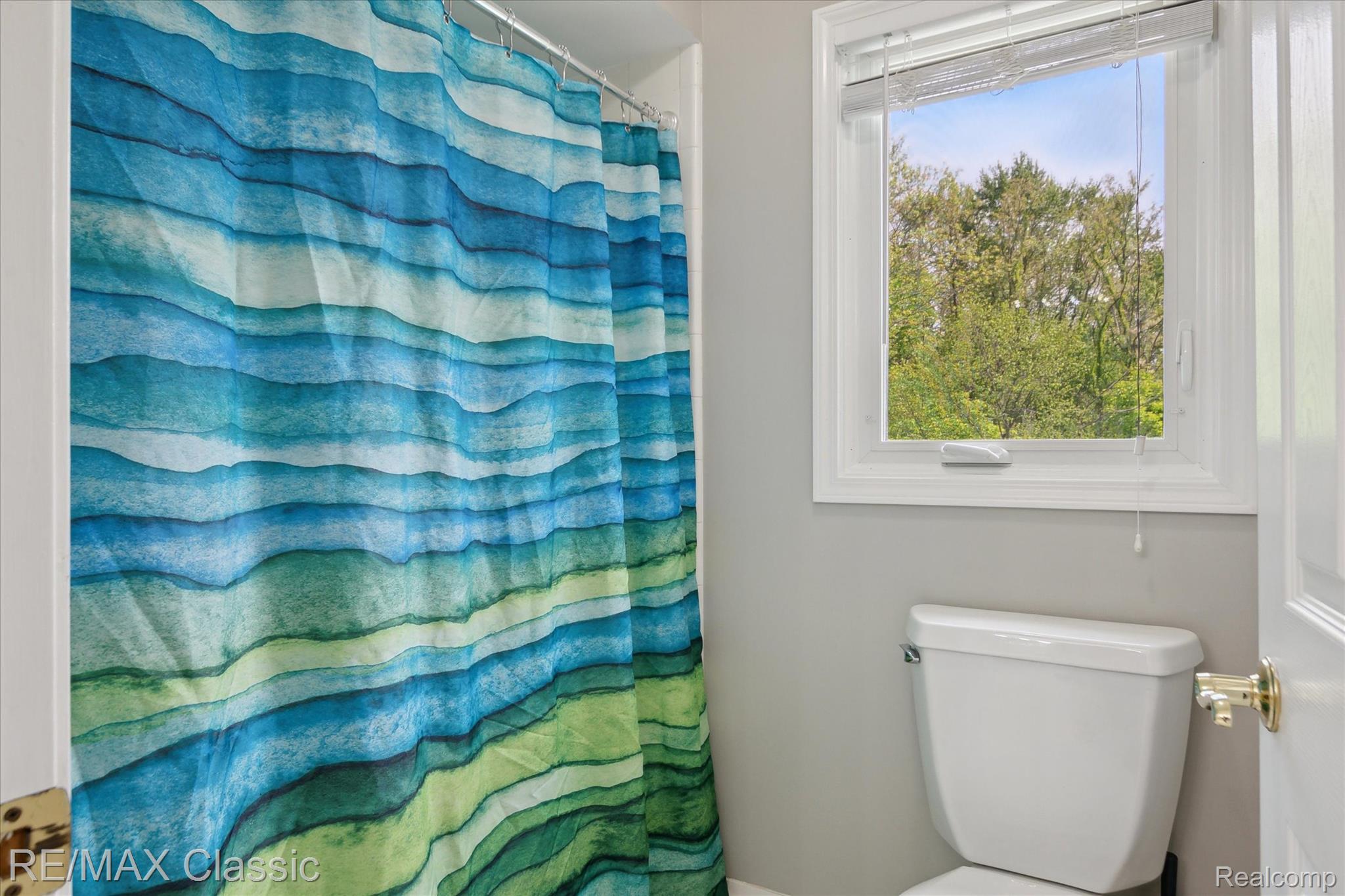 21982 York Mills Circle