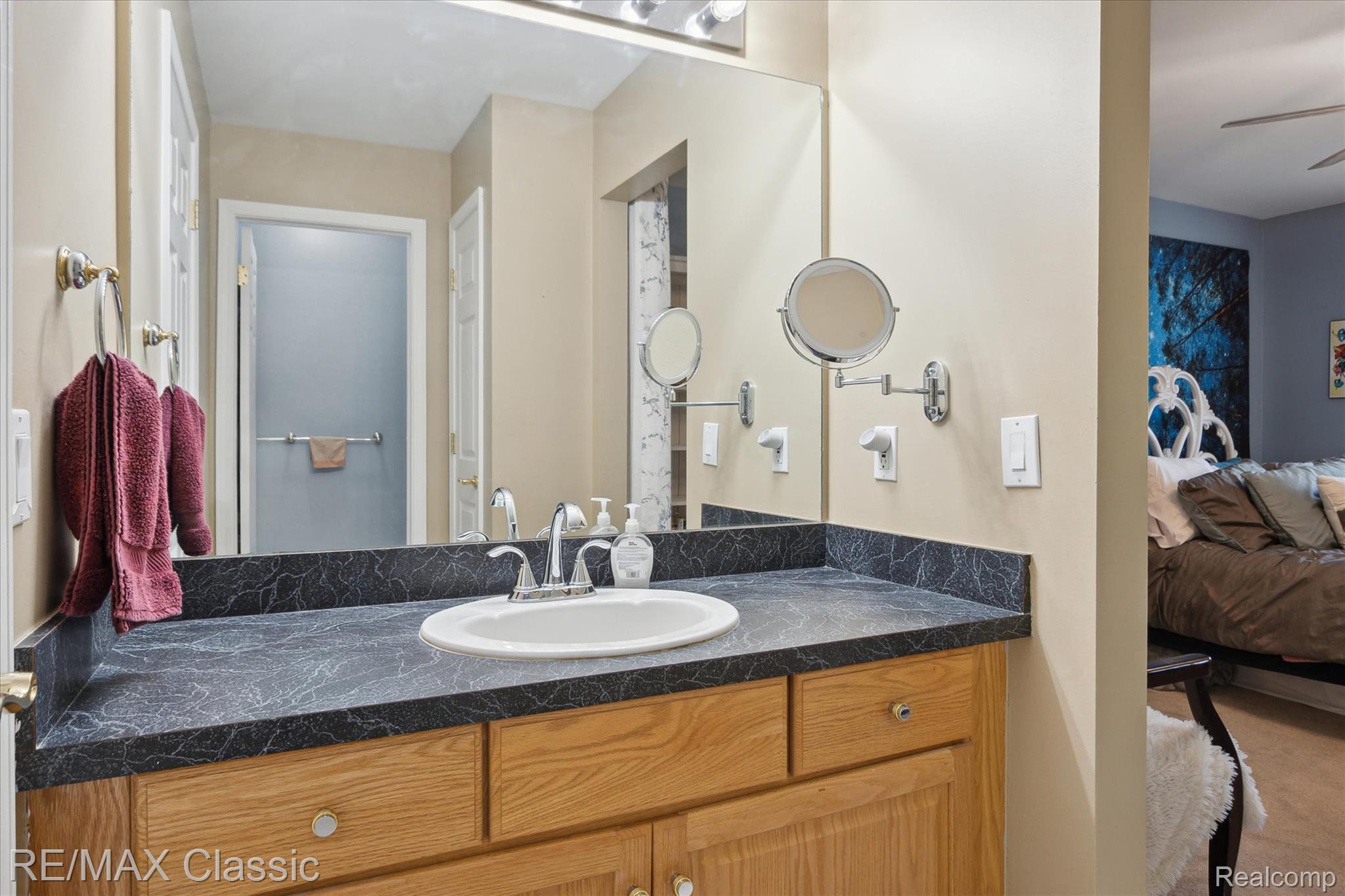 21982 York Mills Circle