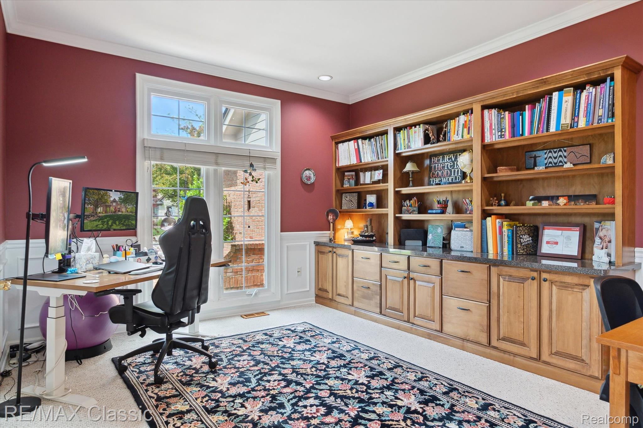 21982 York Mills Circle