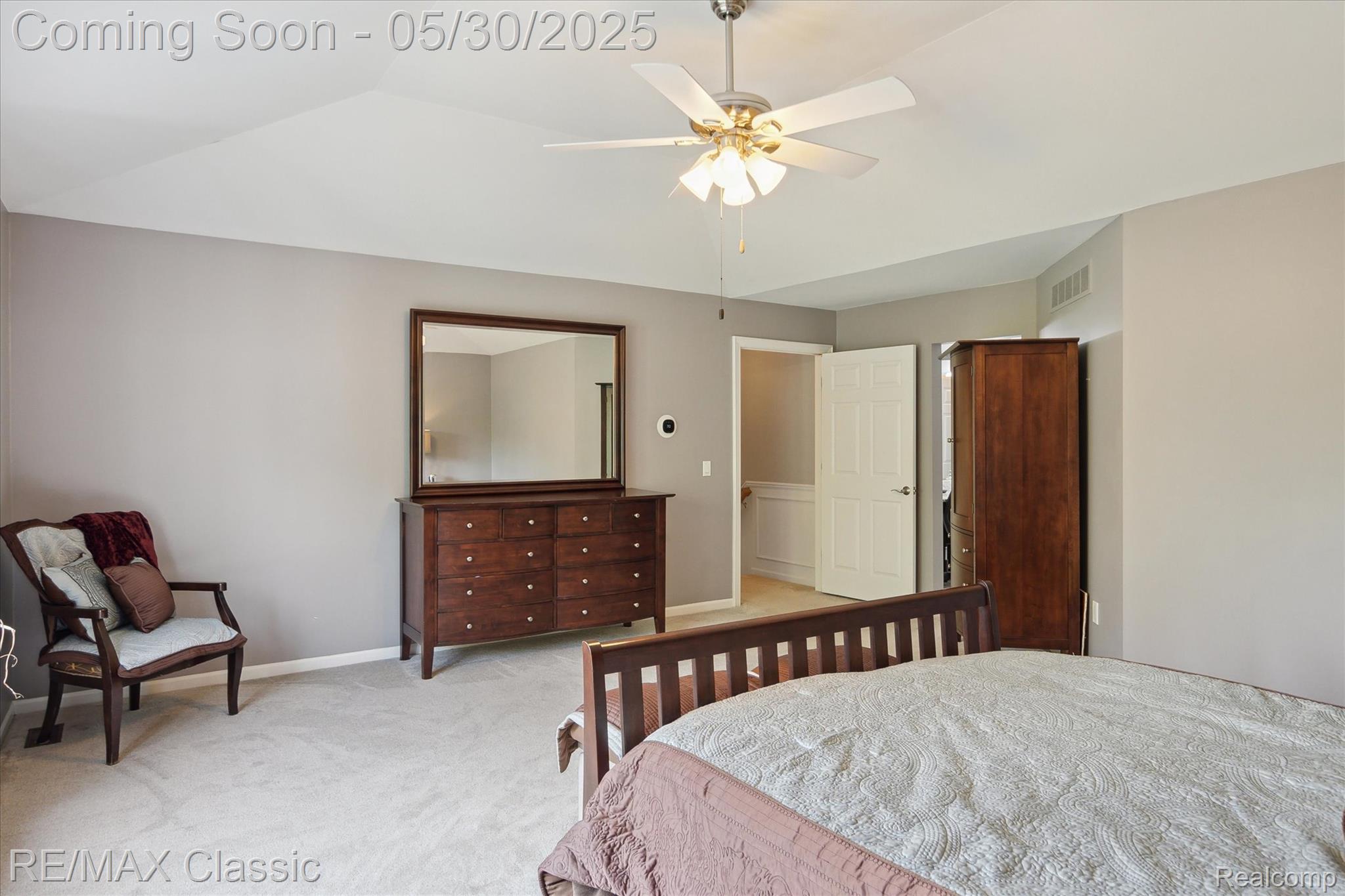 21982 York Mills Circle